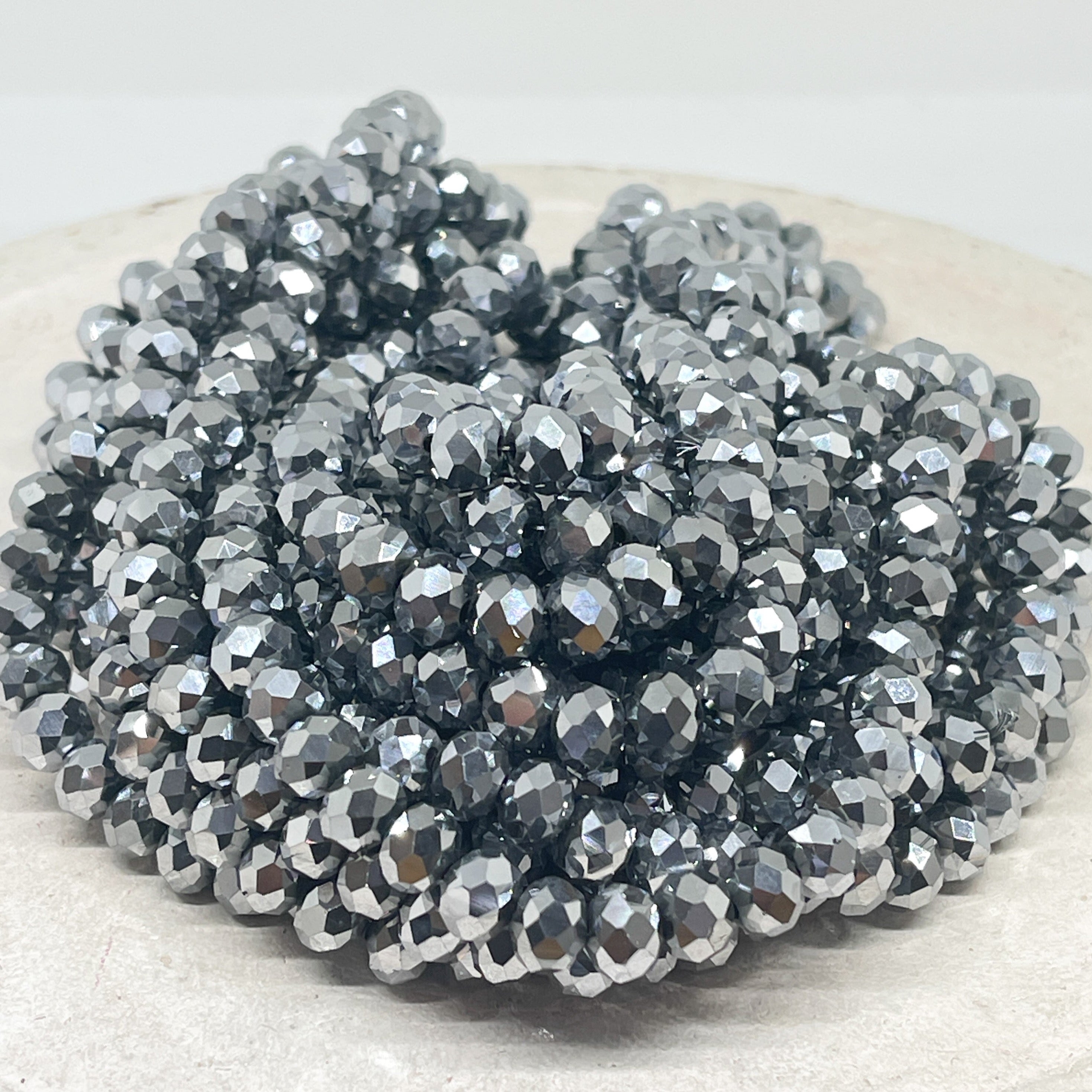 Kristallperlen 8mm 66 St. - Silber Metallic