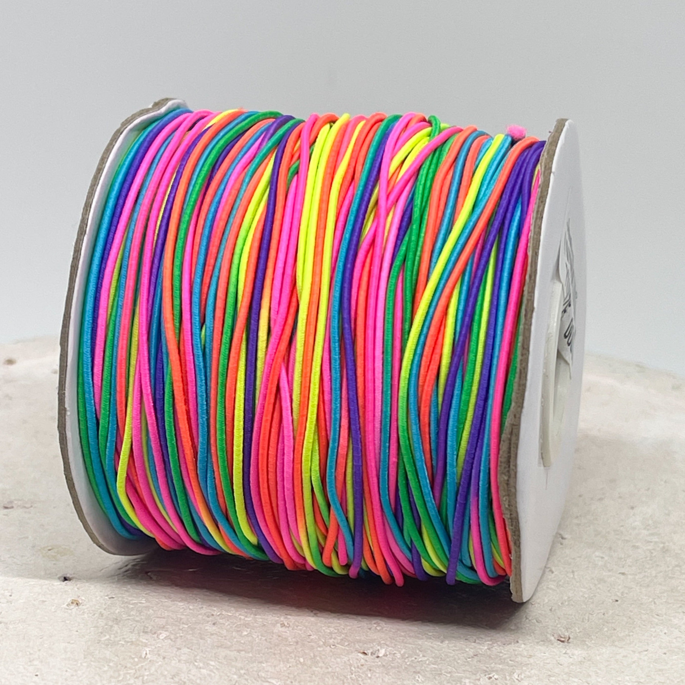 Elastisches Band in Regenbogen