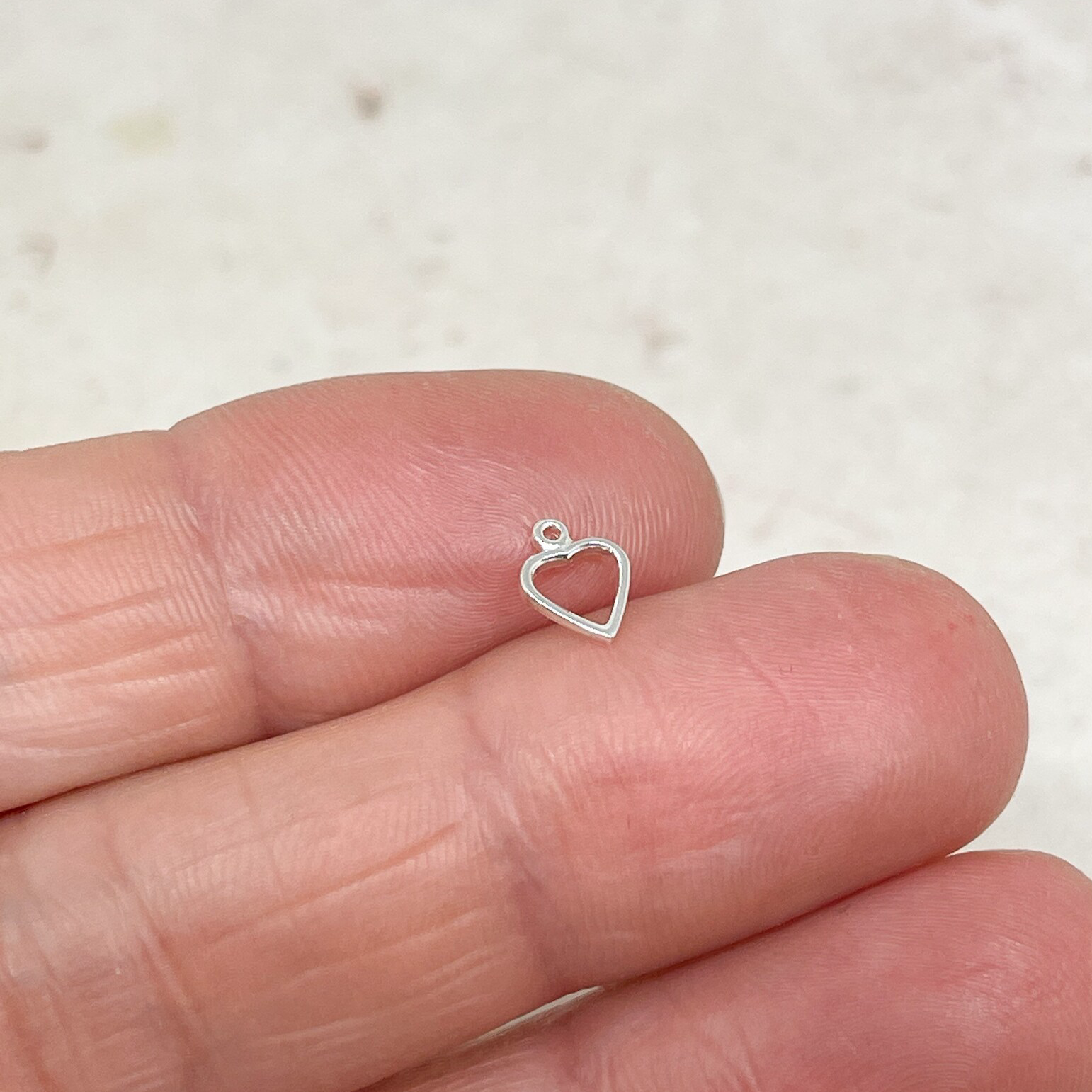 10 St. Anhänger Herzen Messinganhänger Herz versilbert