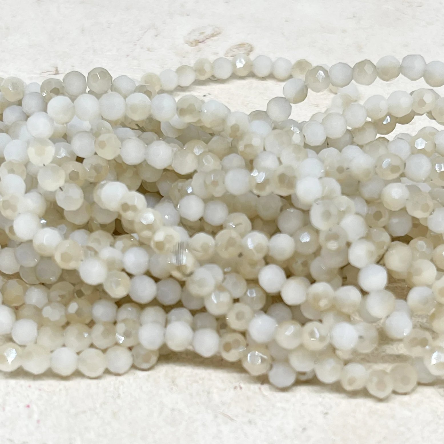 Kristallperlen White Beige ab