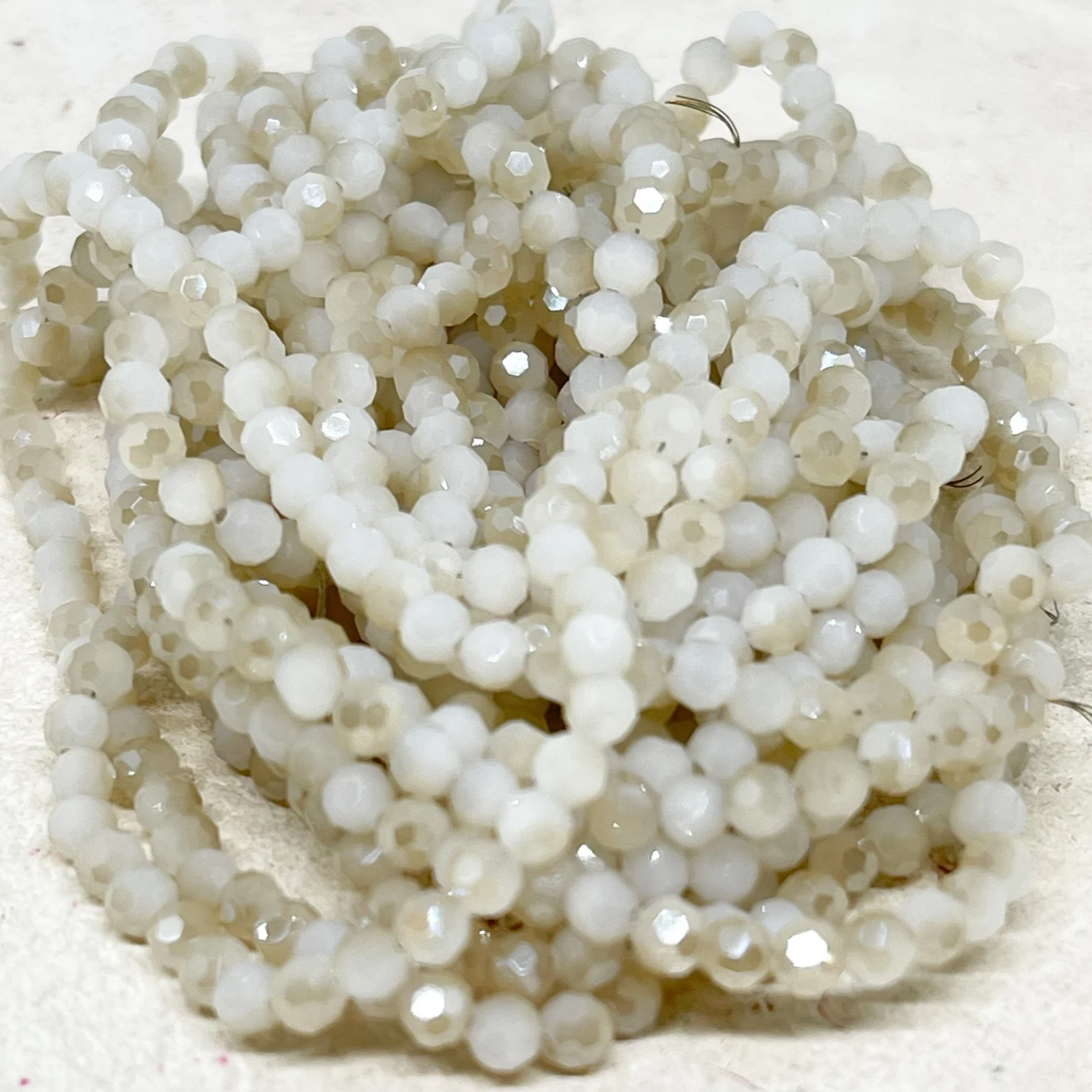 Kristallperlen White Beige ab