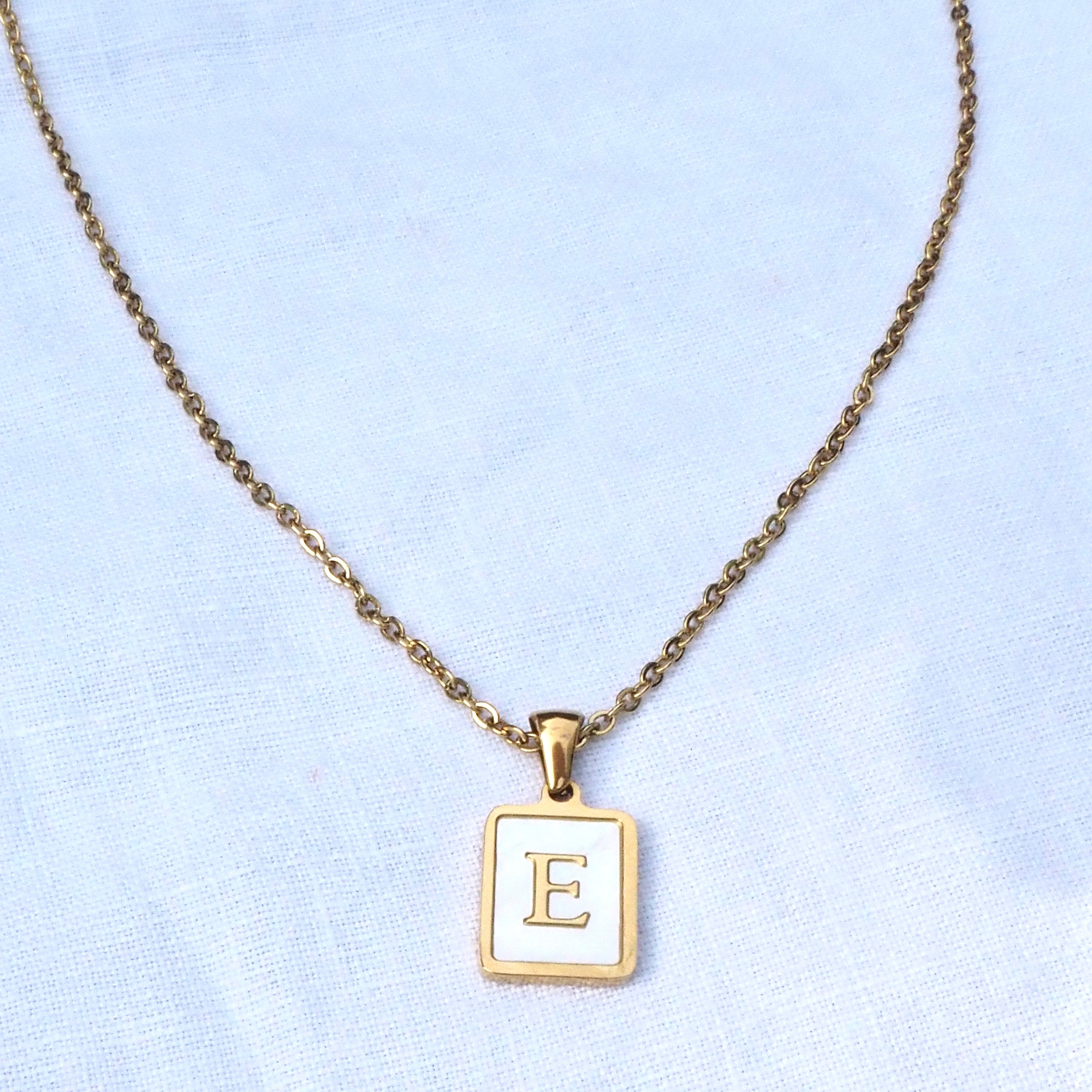 Kette mit Initialen Anhänger