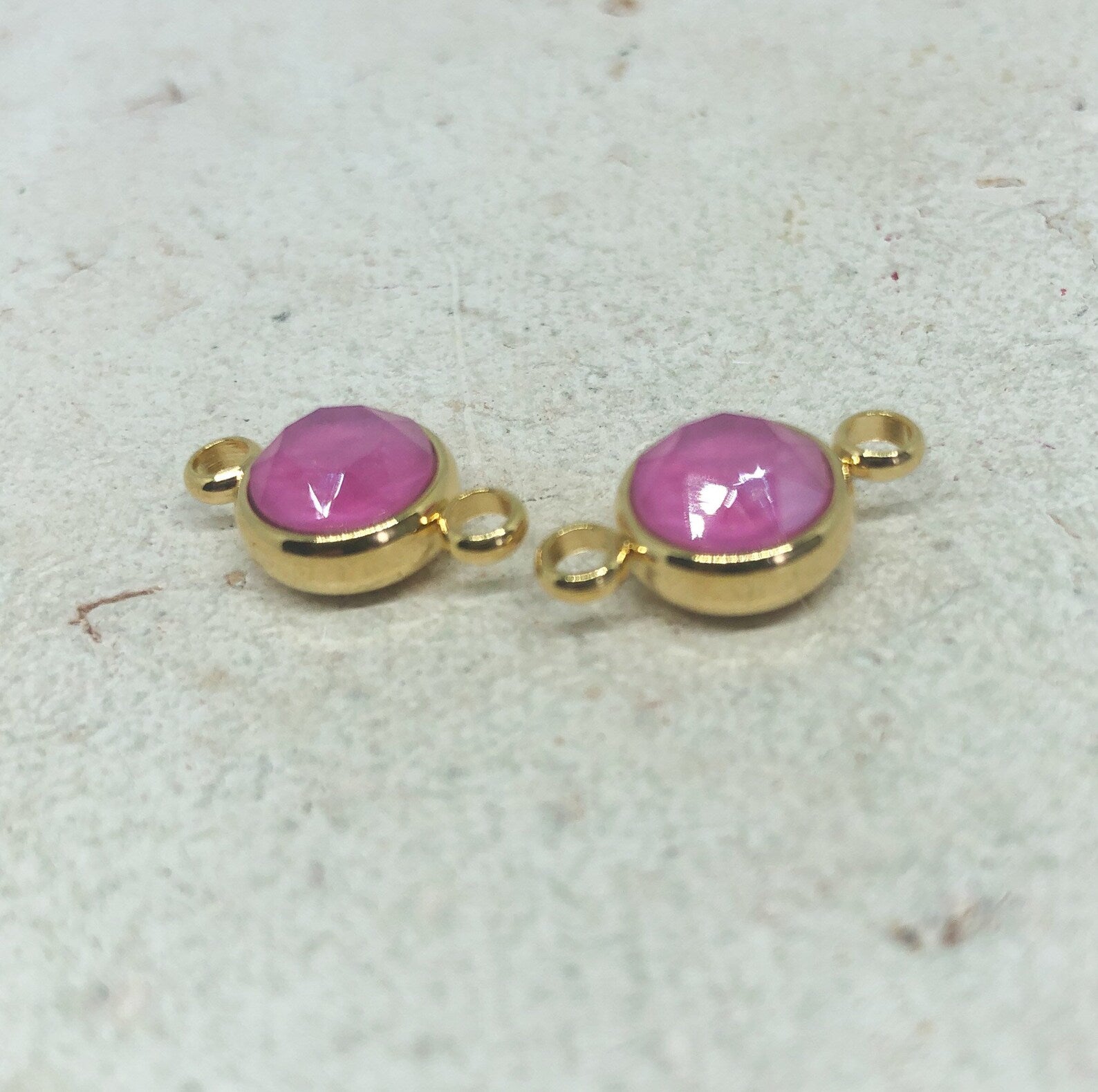 Verbinder aus Edelsathl mit Glasstein 1 St. - Rosa