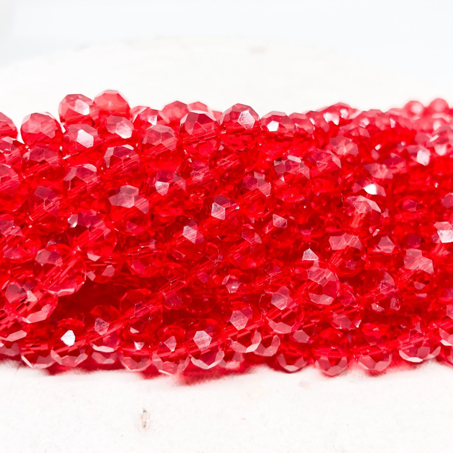 Kristallperlen 8mm Glasschliffperlen 66 St. - Rot lt. Siam