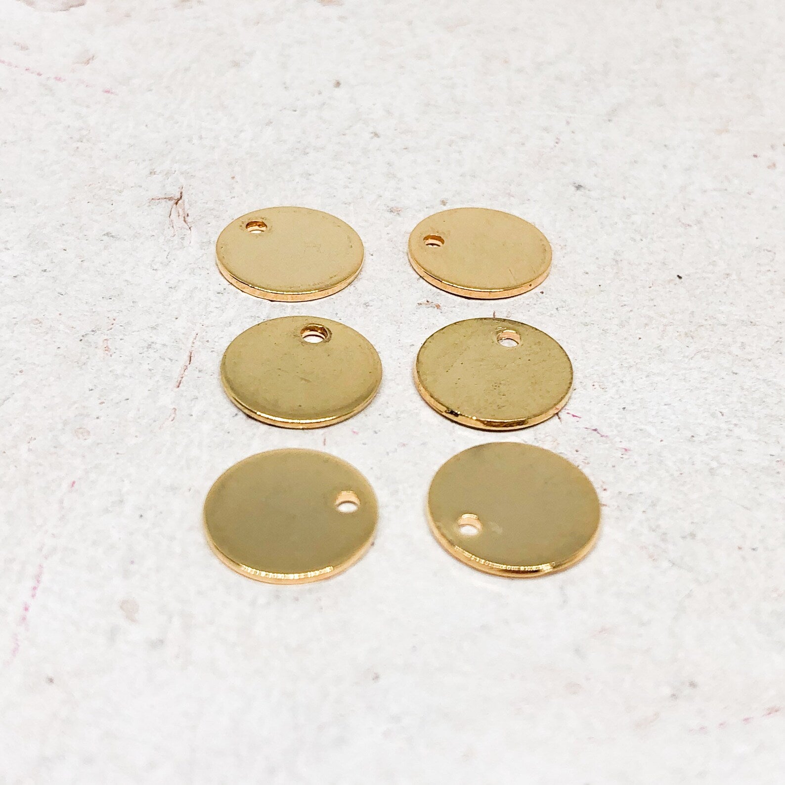 Edelstahl Plättchen Anhänger 6 St. filigran - Goldfarben