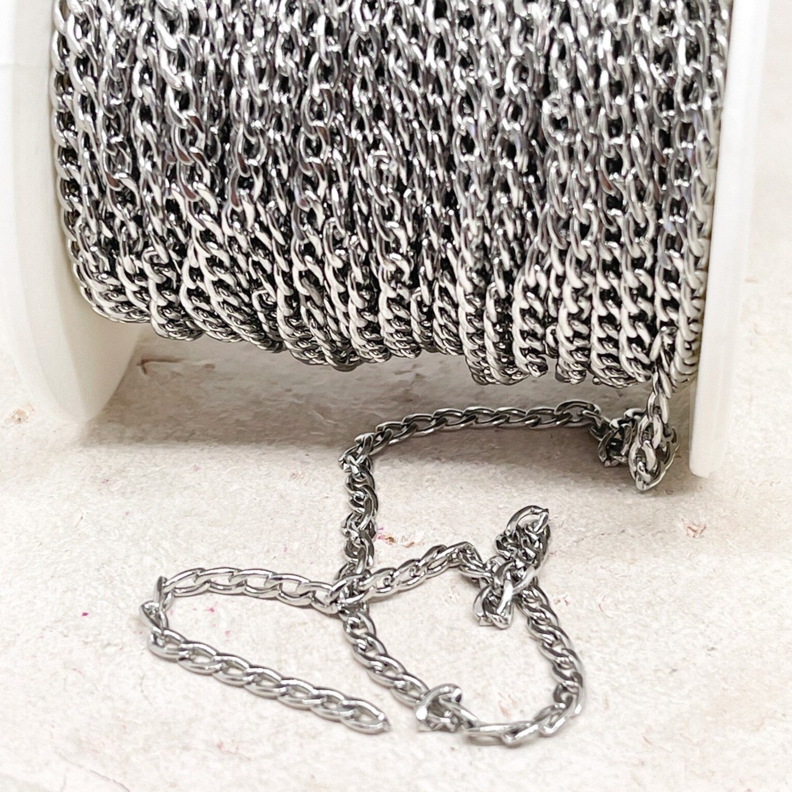 Panzerkette aus Edelstahl 5mm x 3mm x 0,8mm Silberfarben