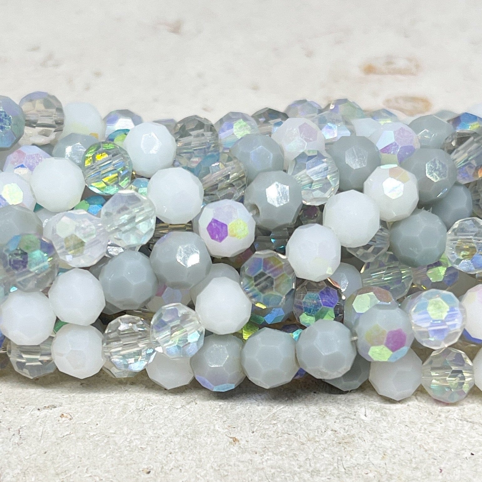 Kristallperlen 6mm Grau Weiß