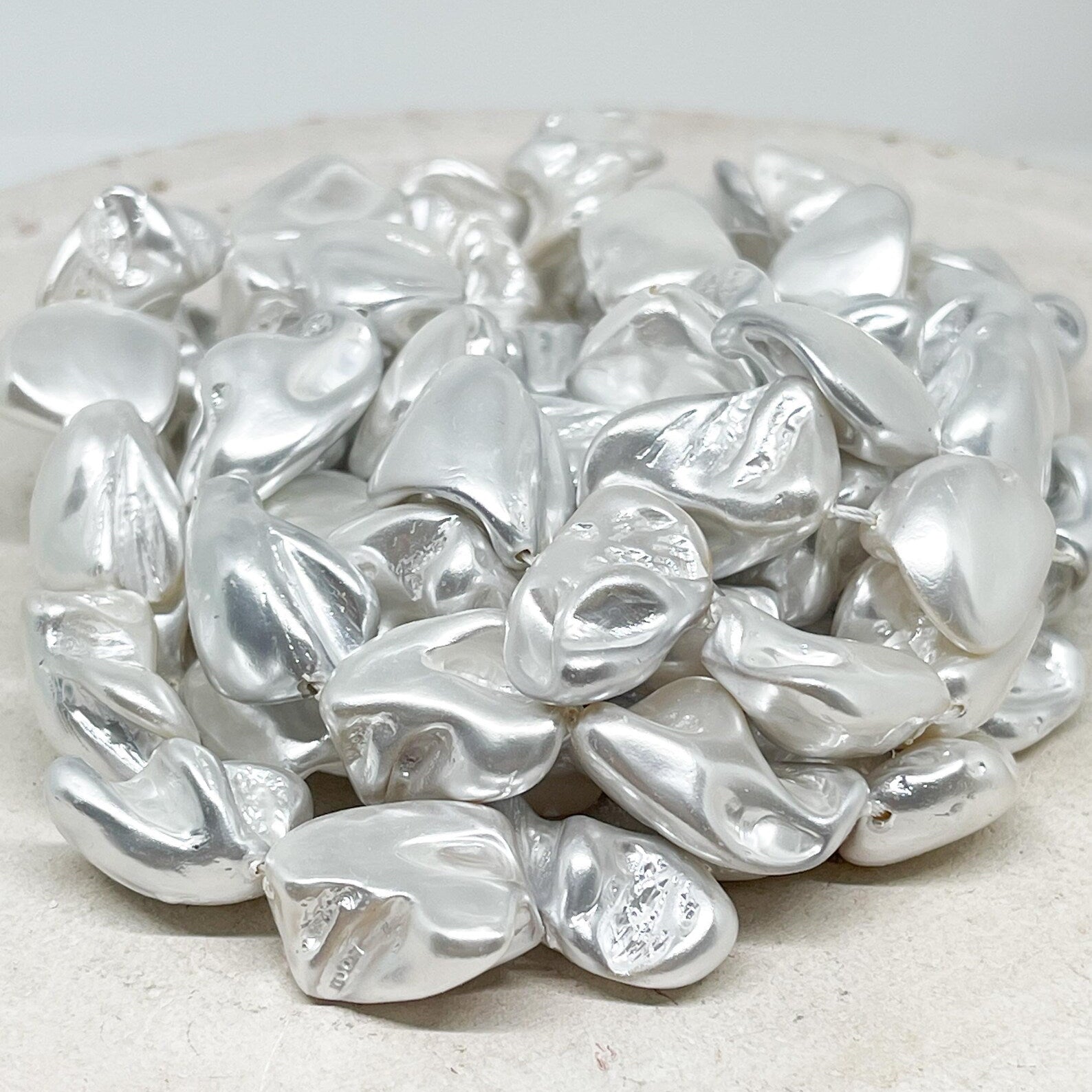 Muschelkern Nuggets Perlen zum Schmuck gestallten.