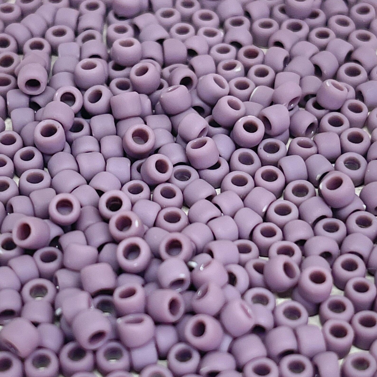 TOHO Beads Perlen Rocaille 10g Nr. 52F Opak Frosted Lavender