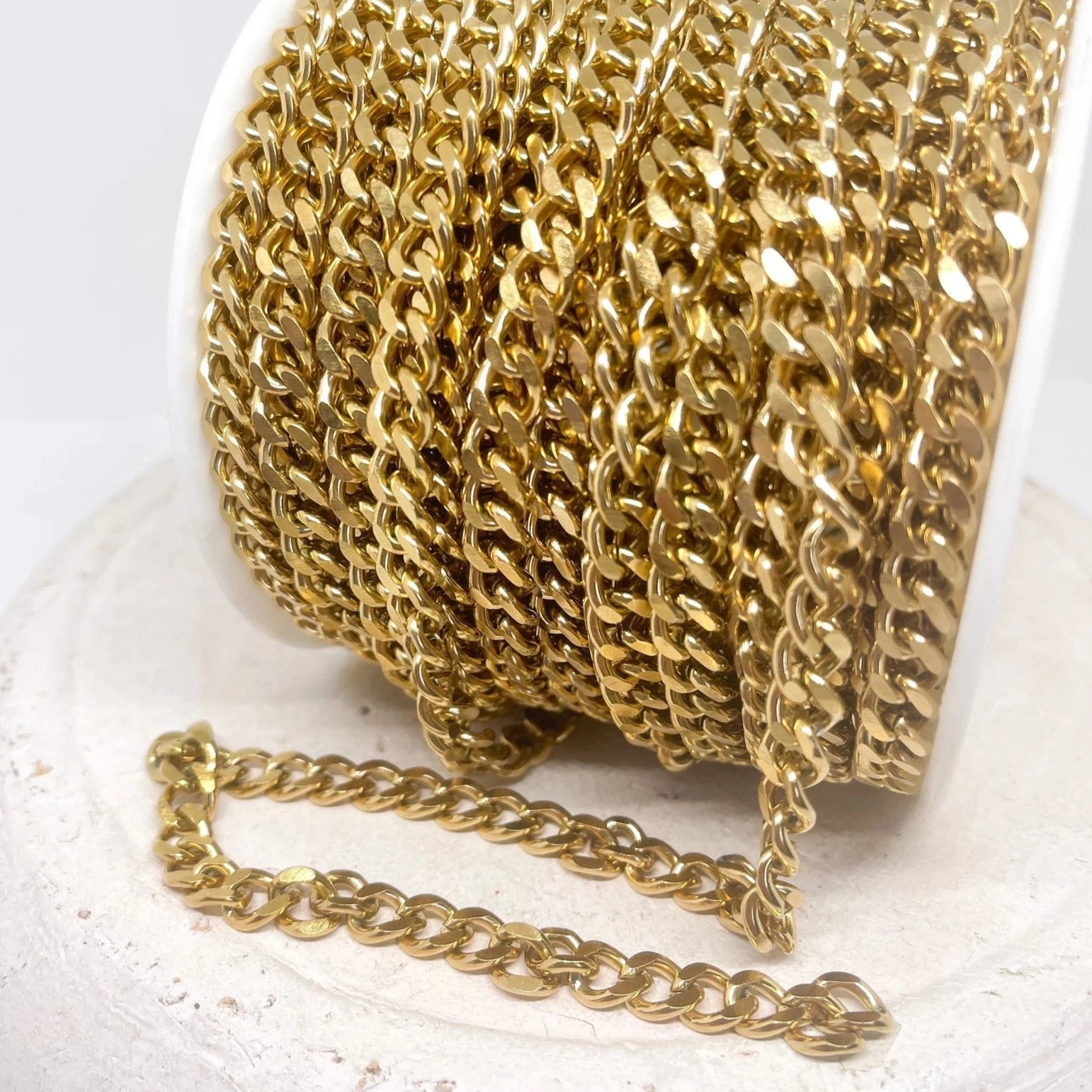 Panzerkette aus Edelstahl 10mm x 8mm x 2mm Goldfarben 1m