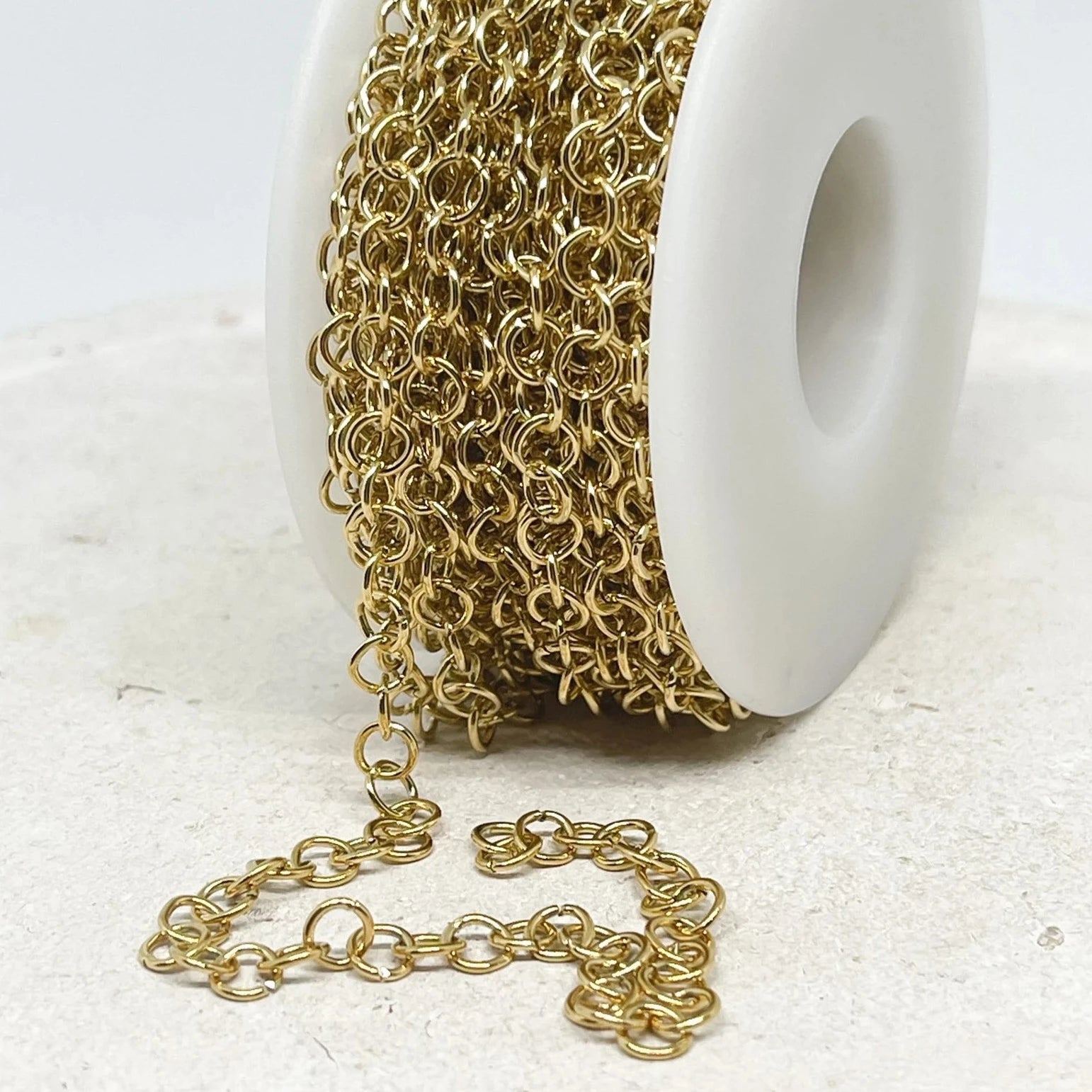 Kette aus Edelstahl Wasserfest 5mm x 0,8mm Goldfarben