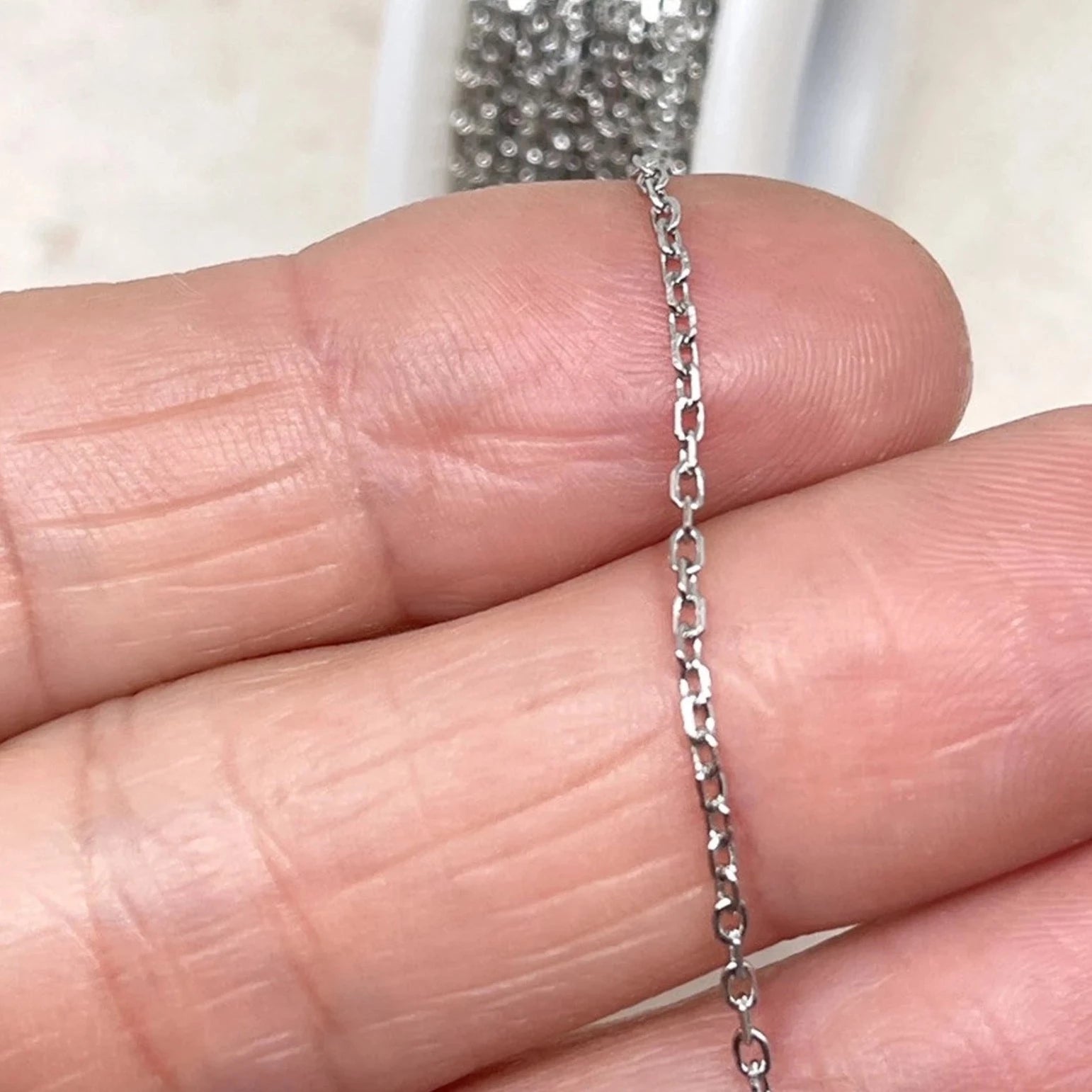 Kette aus Edelstahl 2mm x 1,5mm Silberfarben 1m