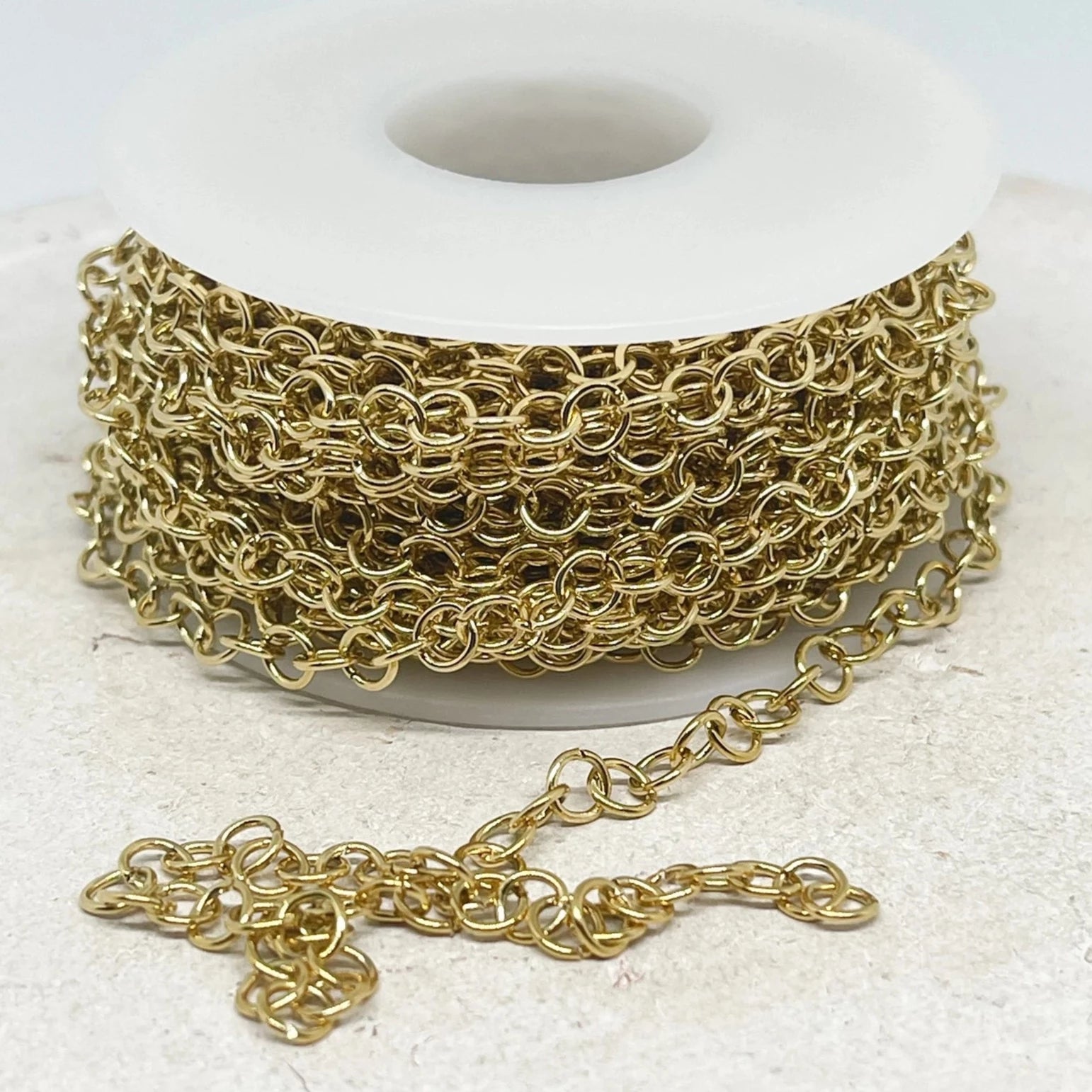 Kette aus Edelstahl Wasserfest 5mm x 0,8mm Goldfarben