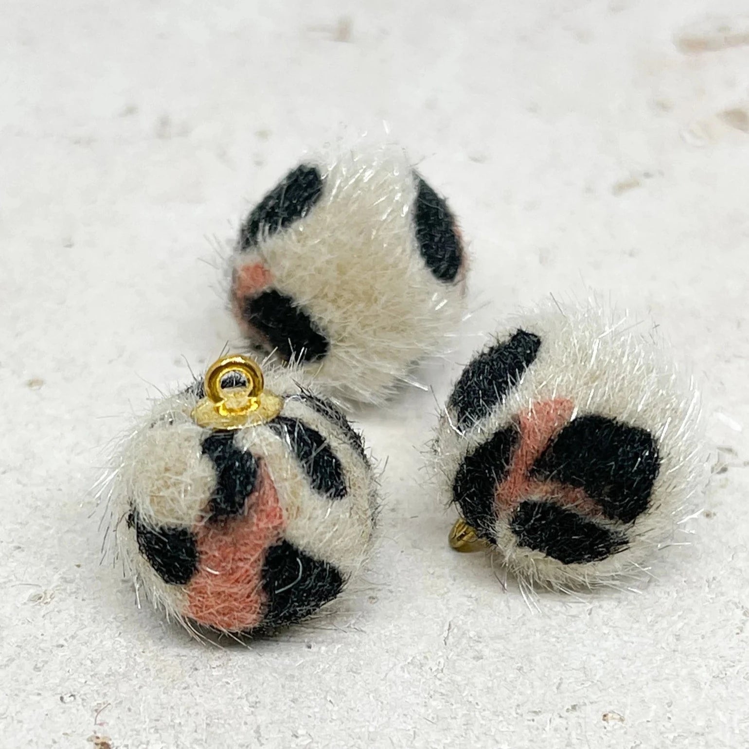 Pompom Anhänger 3 St. Öse goldfarben - Braun/Schwarz