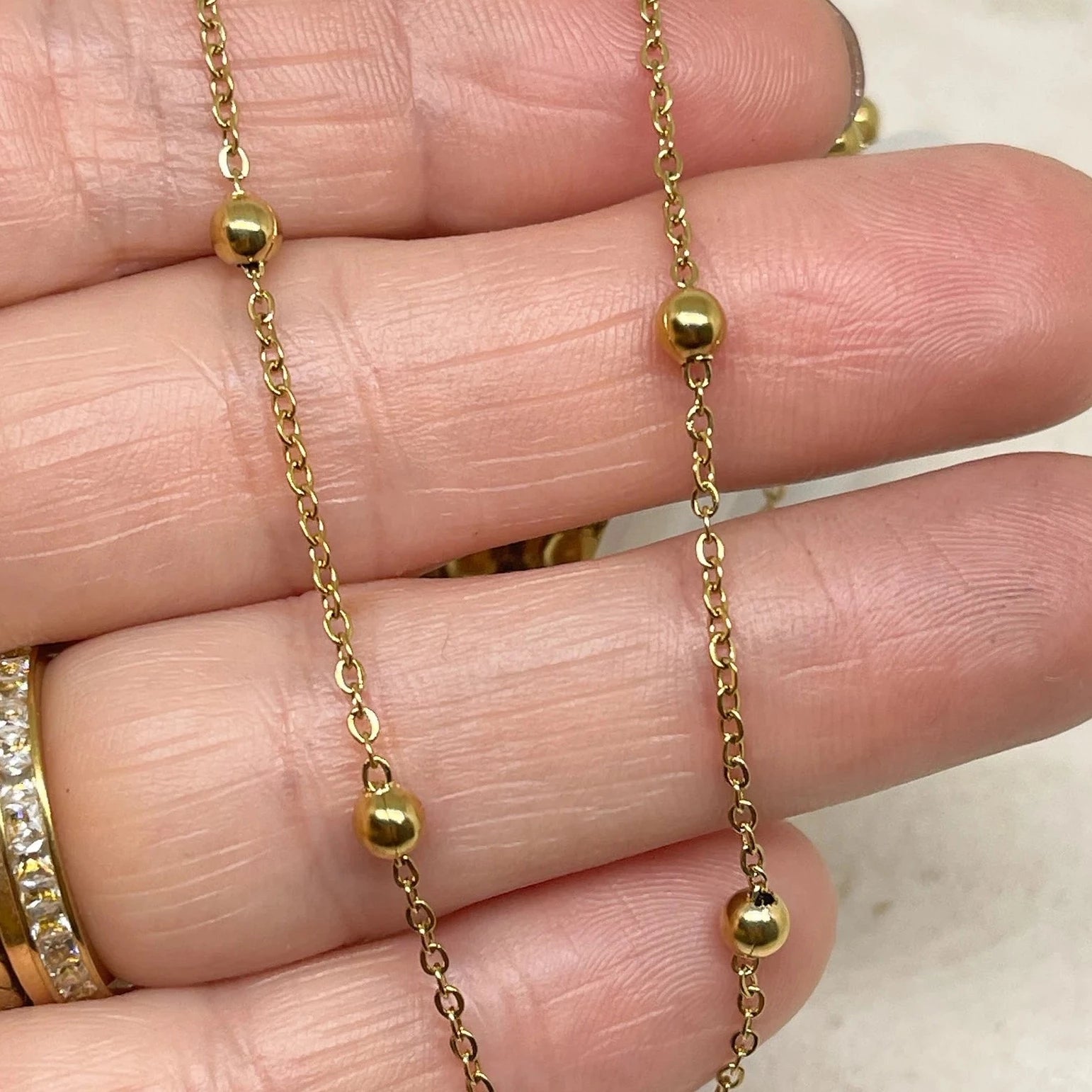 Kette mit Kugel Edelstahl Wasserfest 2mm x 1,5mm x 0,2mm Goldfarben