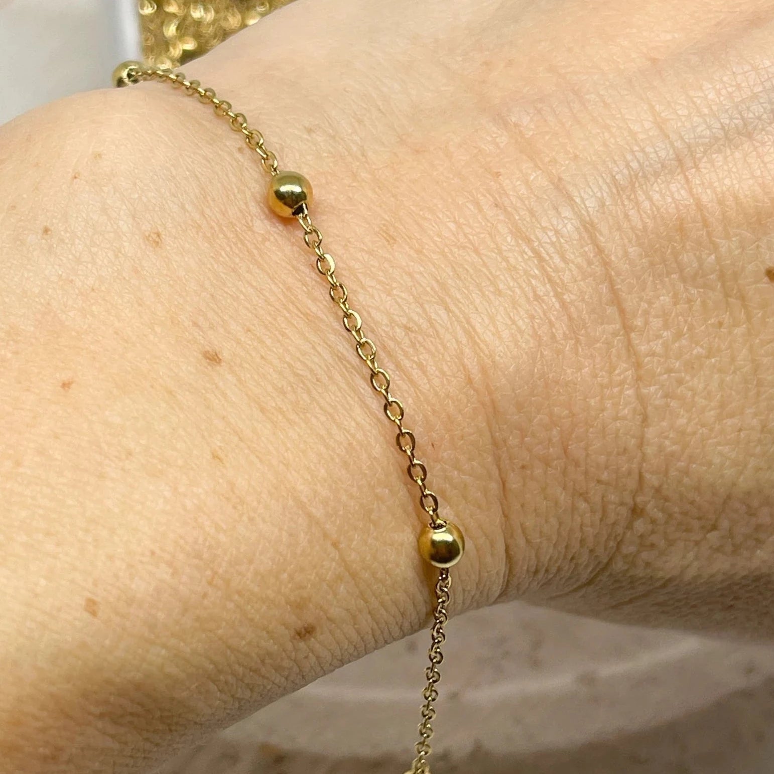 Kette mit Kugel Edelstahl Wasserfest 2mm x 1,5mm x 0,2mm Goldfarben