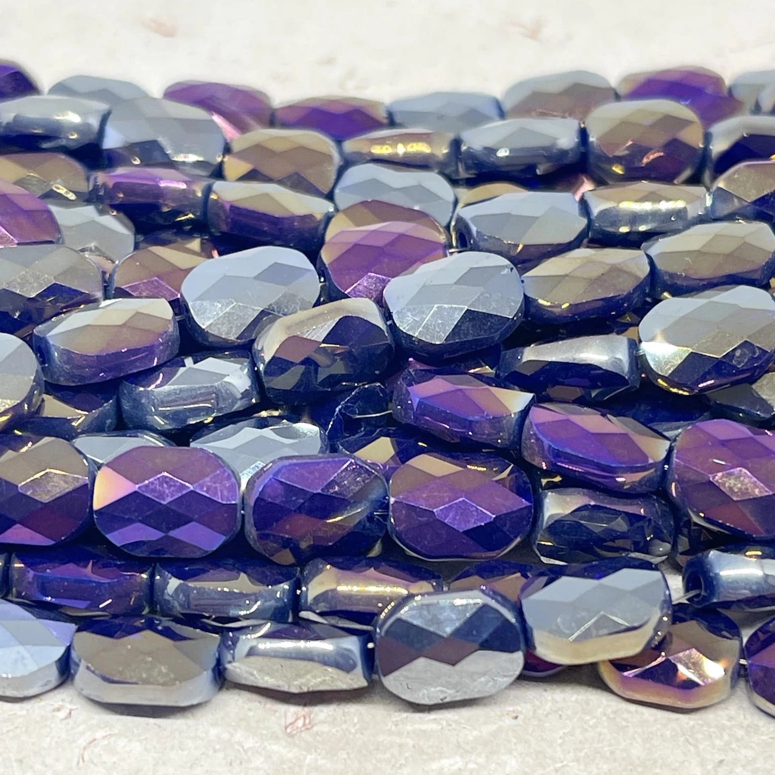 10 St. Kristallperlen Oval - Lila grau