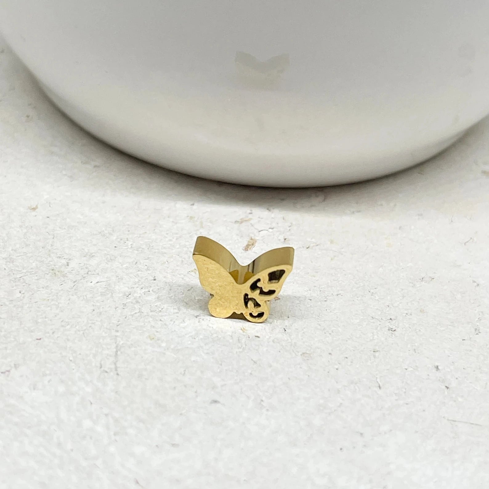 Schmetterling Perlen aus Edelstahl, 18K vergoldet.