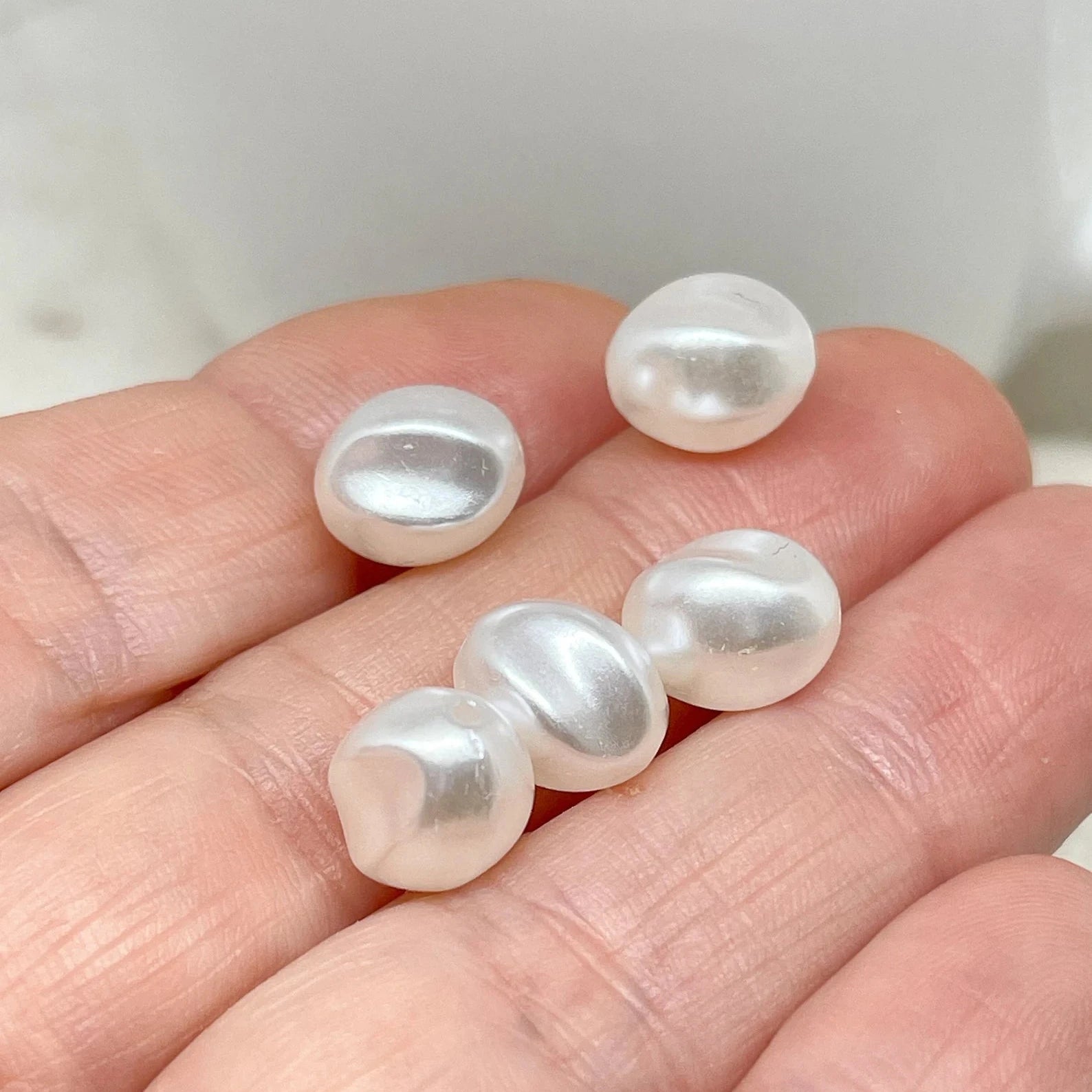 30 St. Acryl Perlen Oval Weiß Acrylperlen 11mm x 10mm