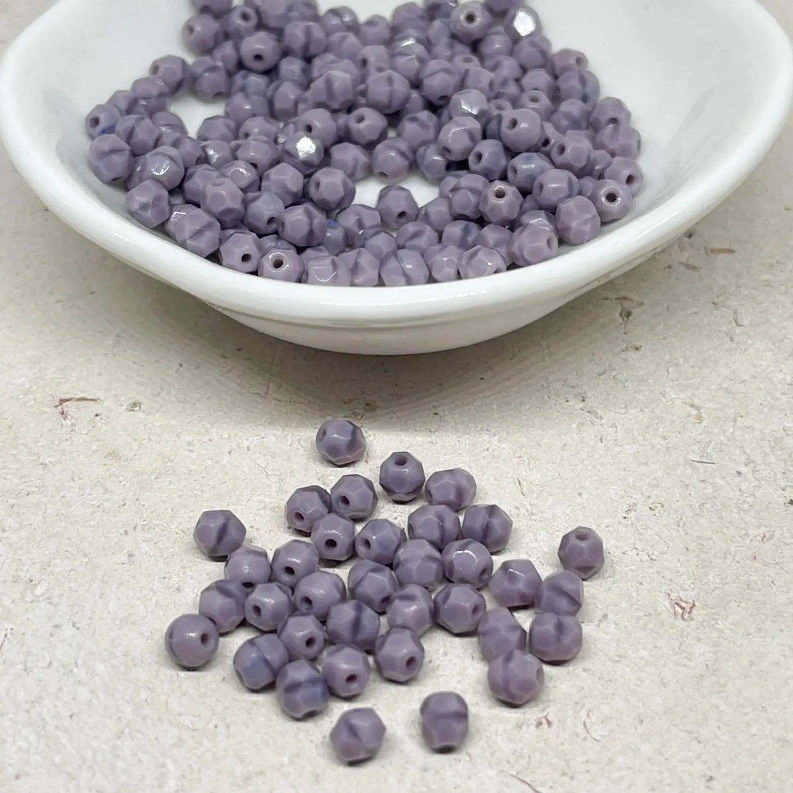 Böhmische Glasschliffperlen 4mm 100 St. Lavender Coral