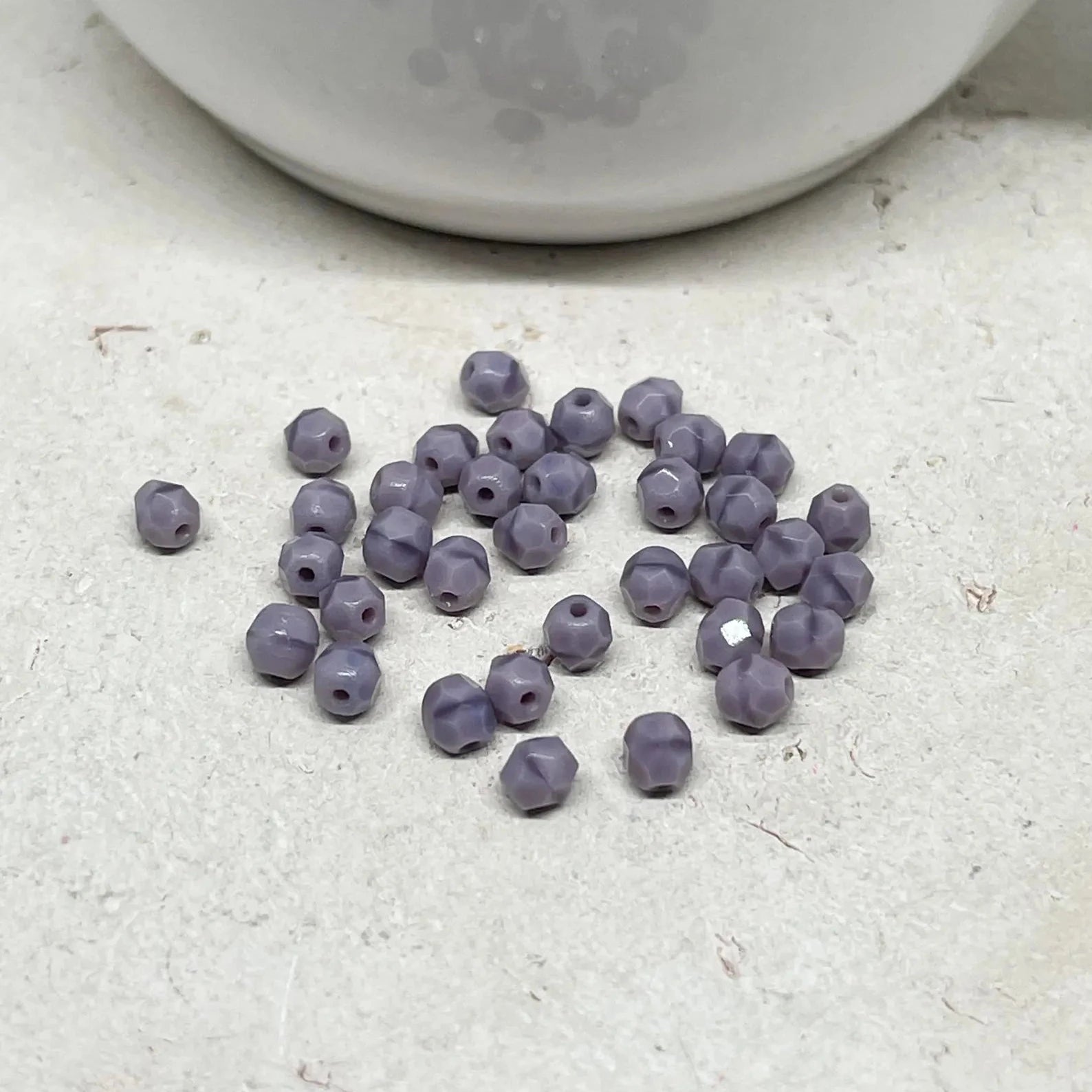 Böhmische Glasschliffperlen 4mm 100 St. Lavender Coral