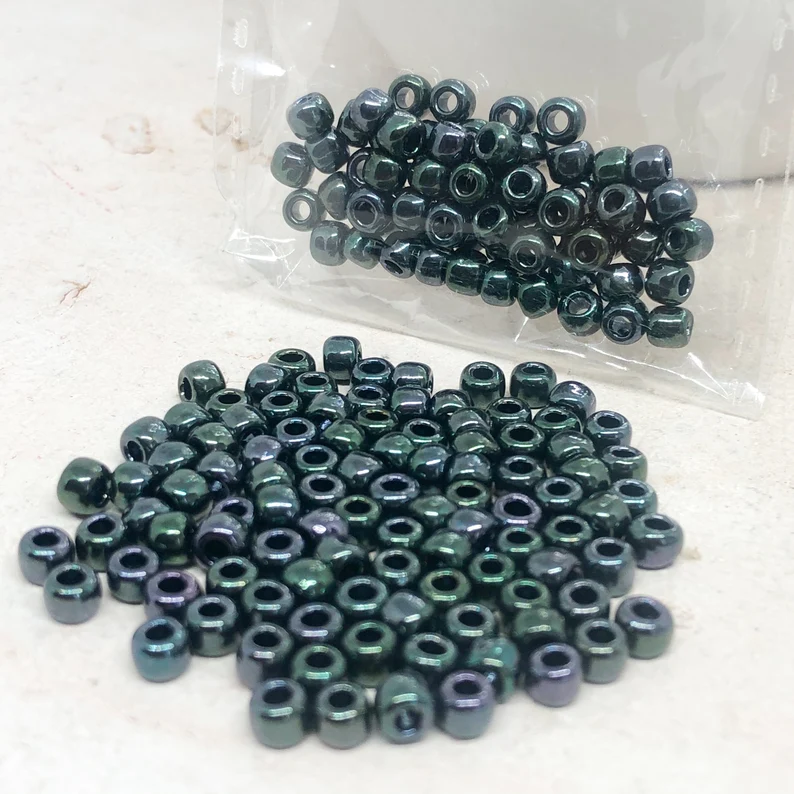 TOHO Perlen Rocaille 6/0 4mm 10 Gramm Metallic Grün Nr. 89