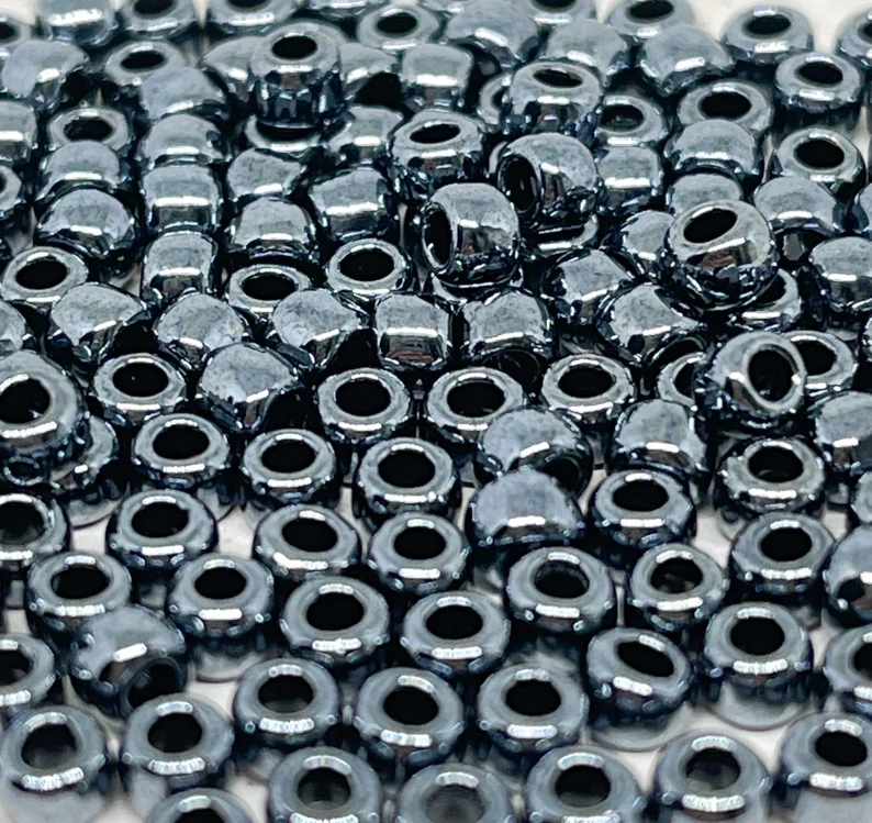 TOHO Perlen Rocaille 10g Metallic Hematite Nr. 81