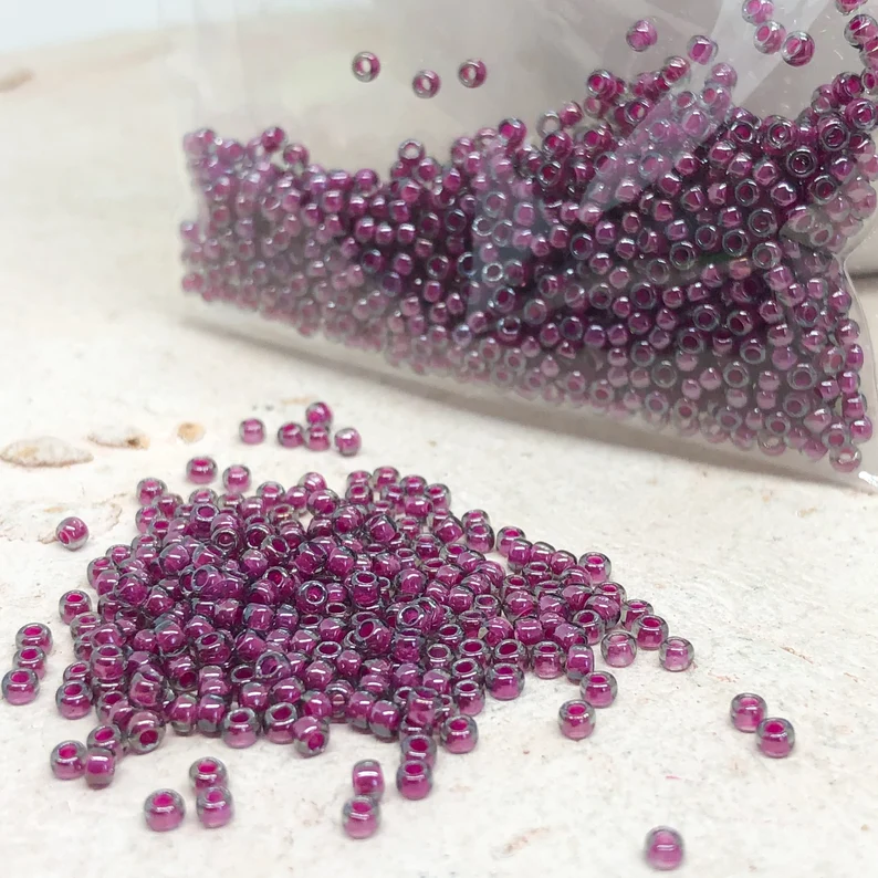 TOHO Perlen Rocaille 10 Gramm Lila Nr. 1076