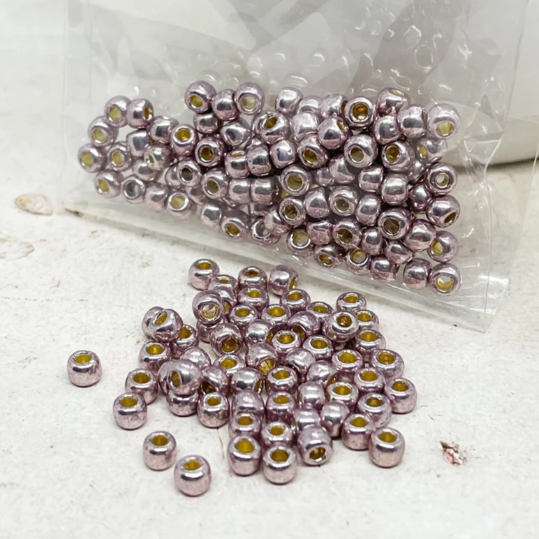 TOHO Perlen Rocaille 10 Gramm Rosa Nr. PF 554