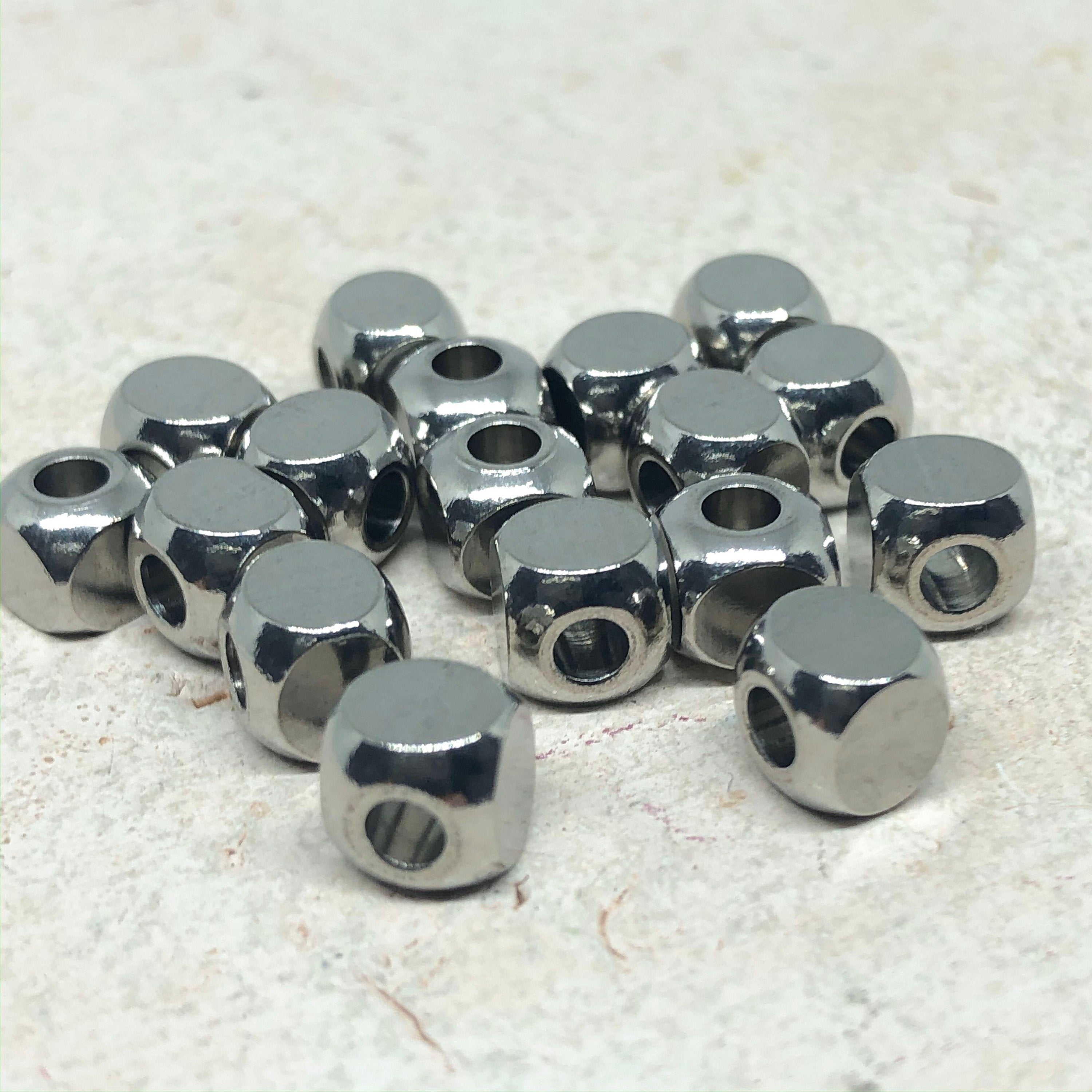 10 St. Würfelperlen aus Edelstahl 4mm - Silberfarben