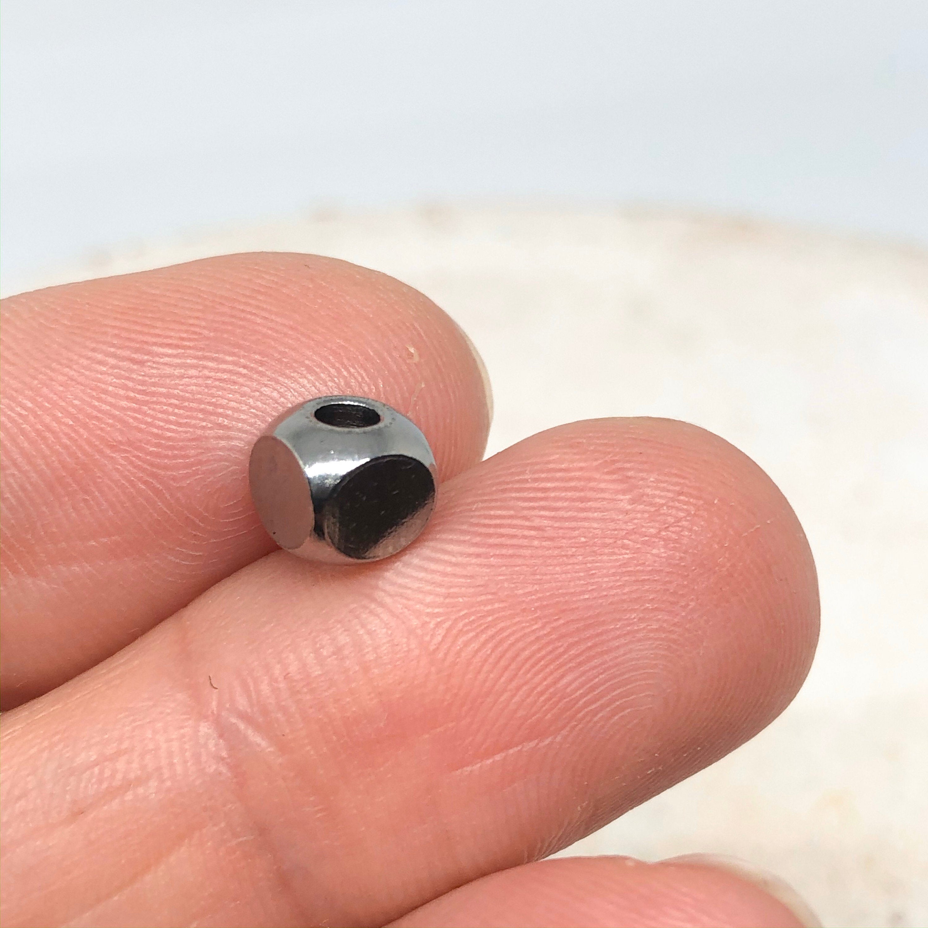 Würfelperlen aus Edelstahl 6mm 10 St.