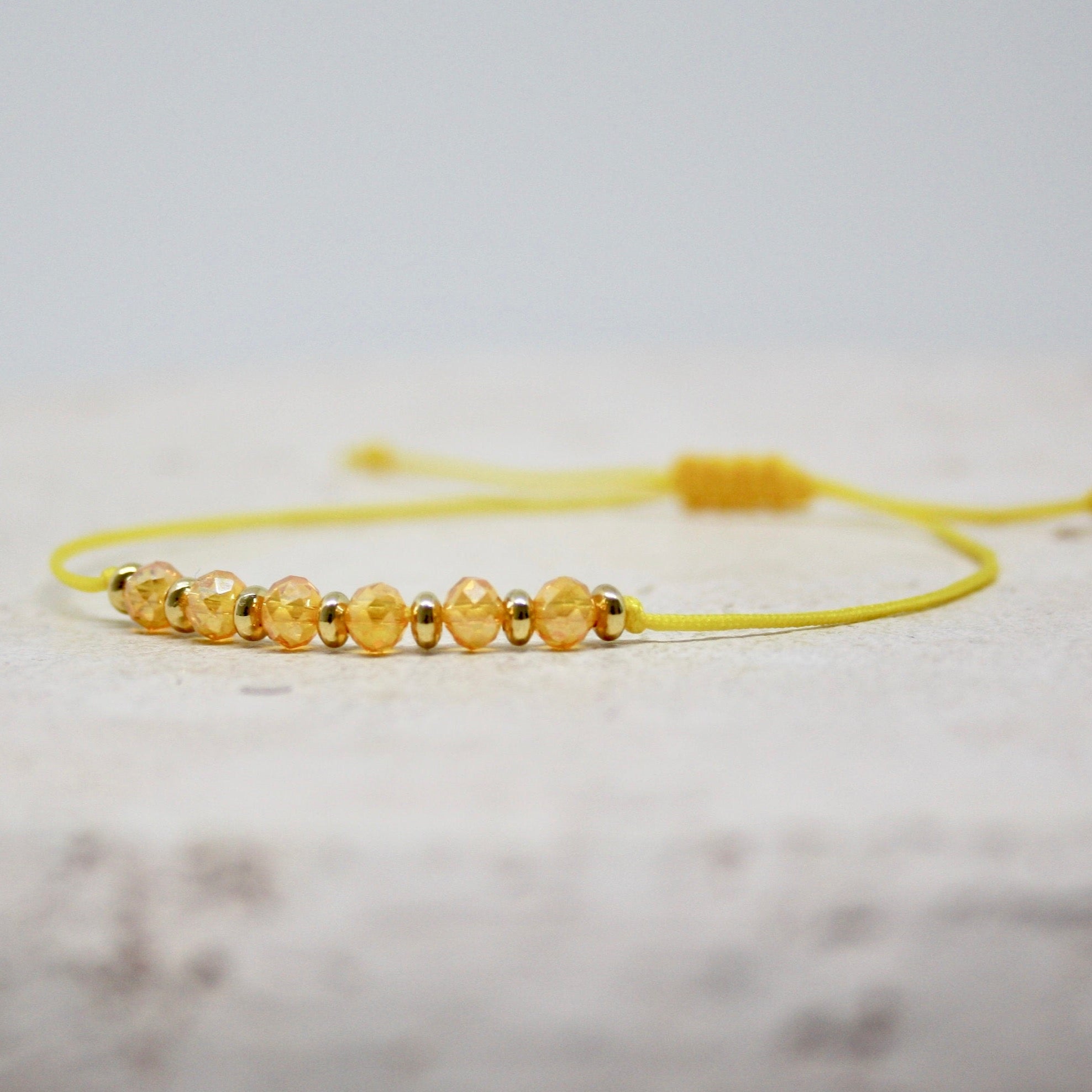 Drei Armbänder Gelb Gold