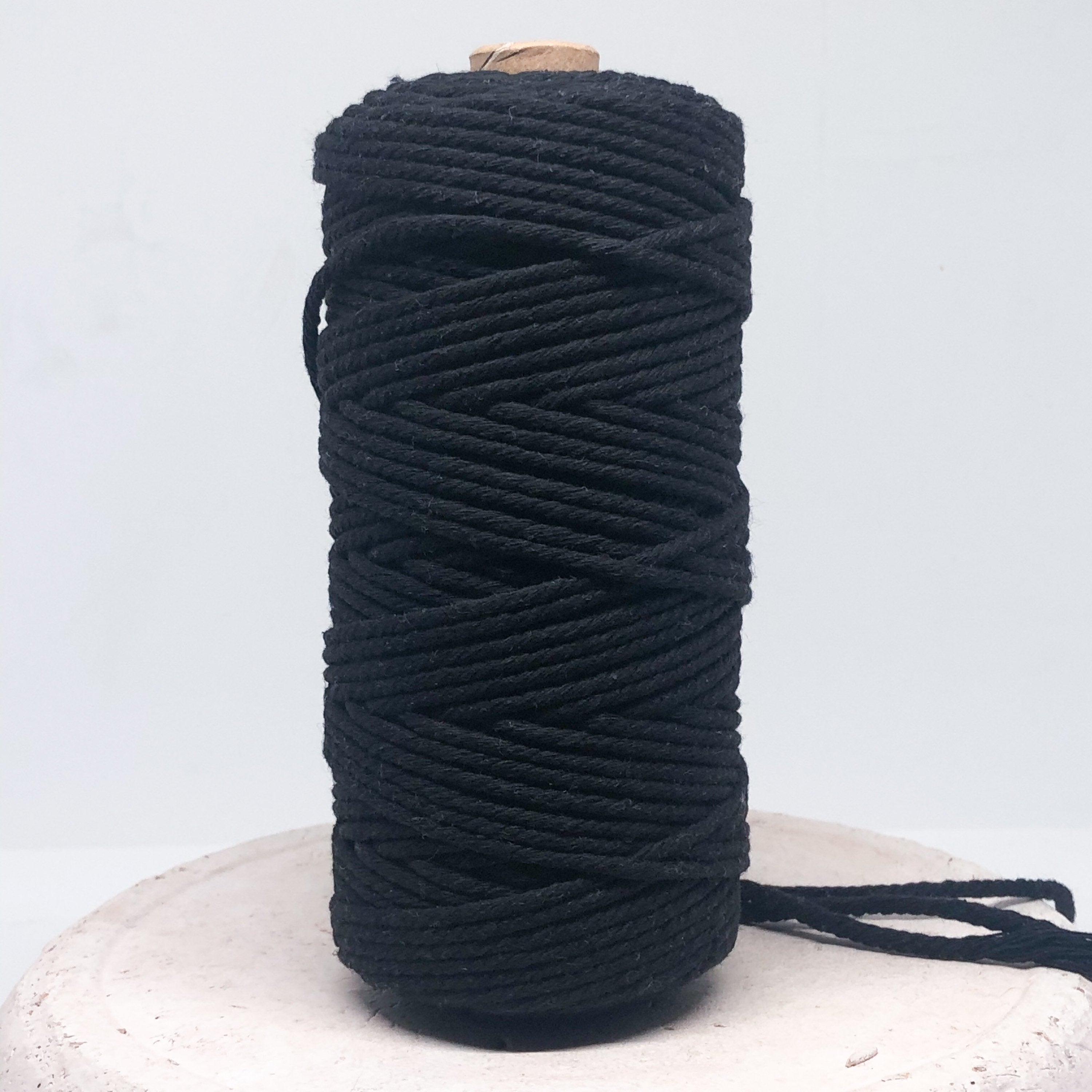 Macrameeband 2mm / 3mm Baumwolle gedreht 10m Schwarz