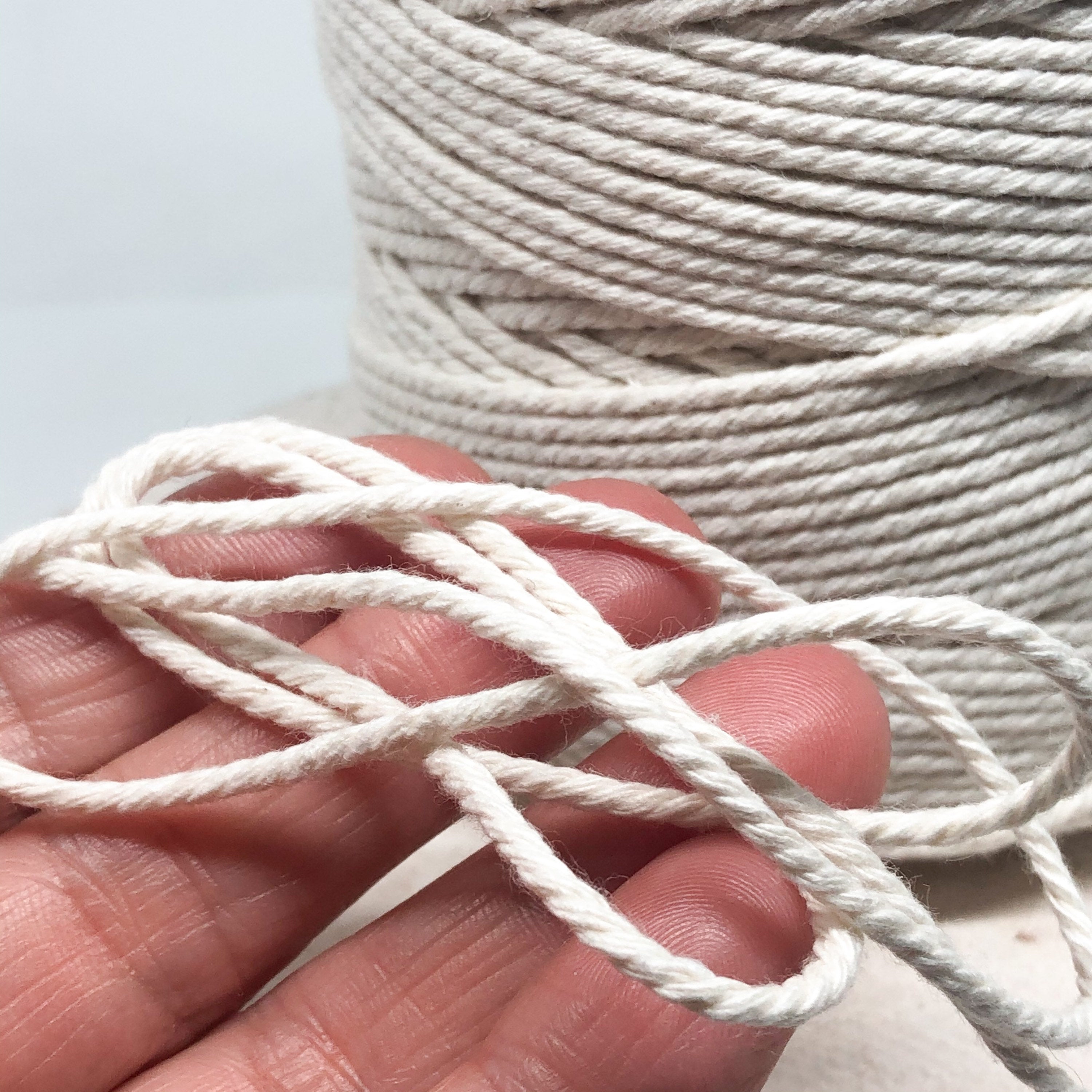 Macrameeband 3mm Baumwolle gedreht 10m Creméweiss