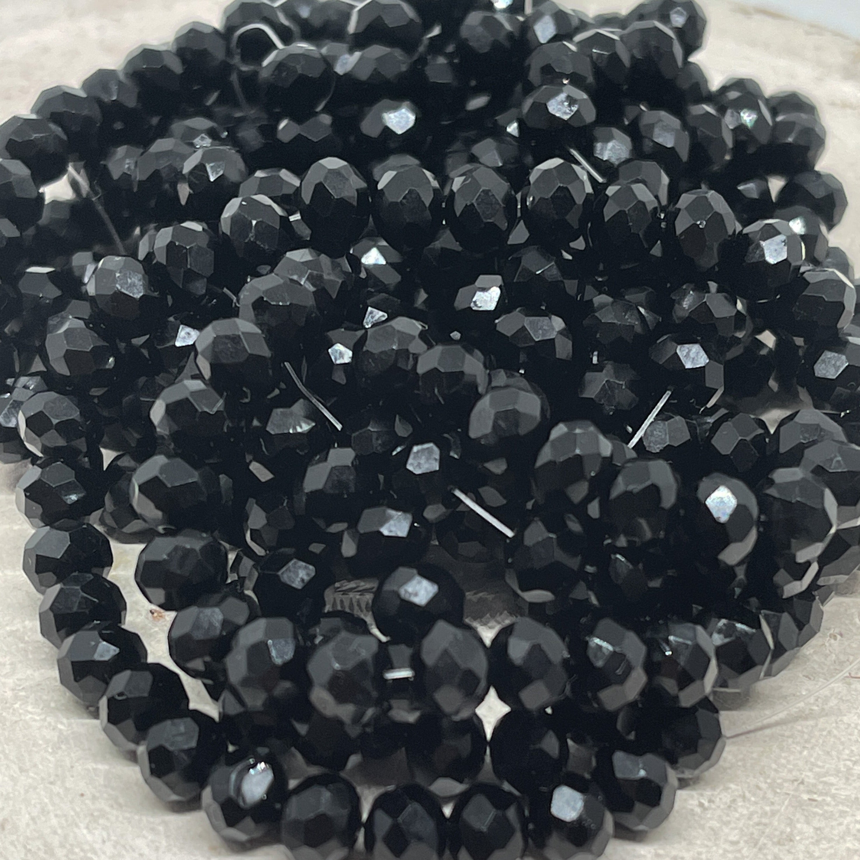 Kristallperlen 6mm Schwarz