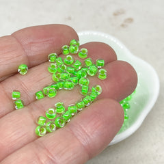 TOHO Perlen Rocaille 6/0 4mm 10g Luminous Neon Green Nr. 805