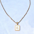 Kette mit Initialen Anhänger
