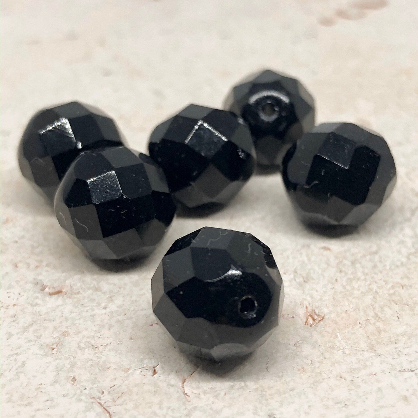 6 böhmische Glasschliffperlen 10 mm – facettierte Glasperlen aus Tschechien