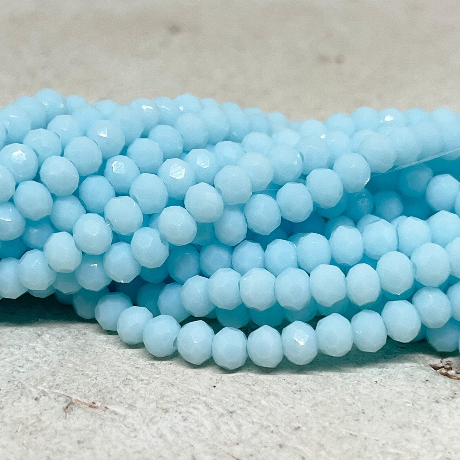 Kristallperlen 4mm Hellblau