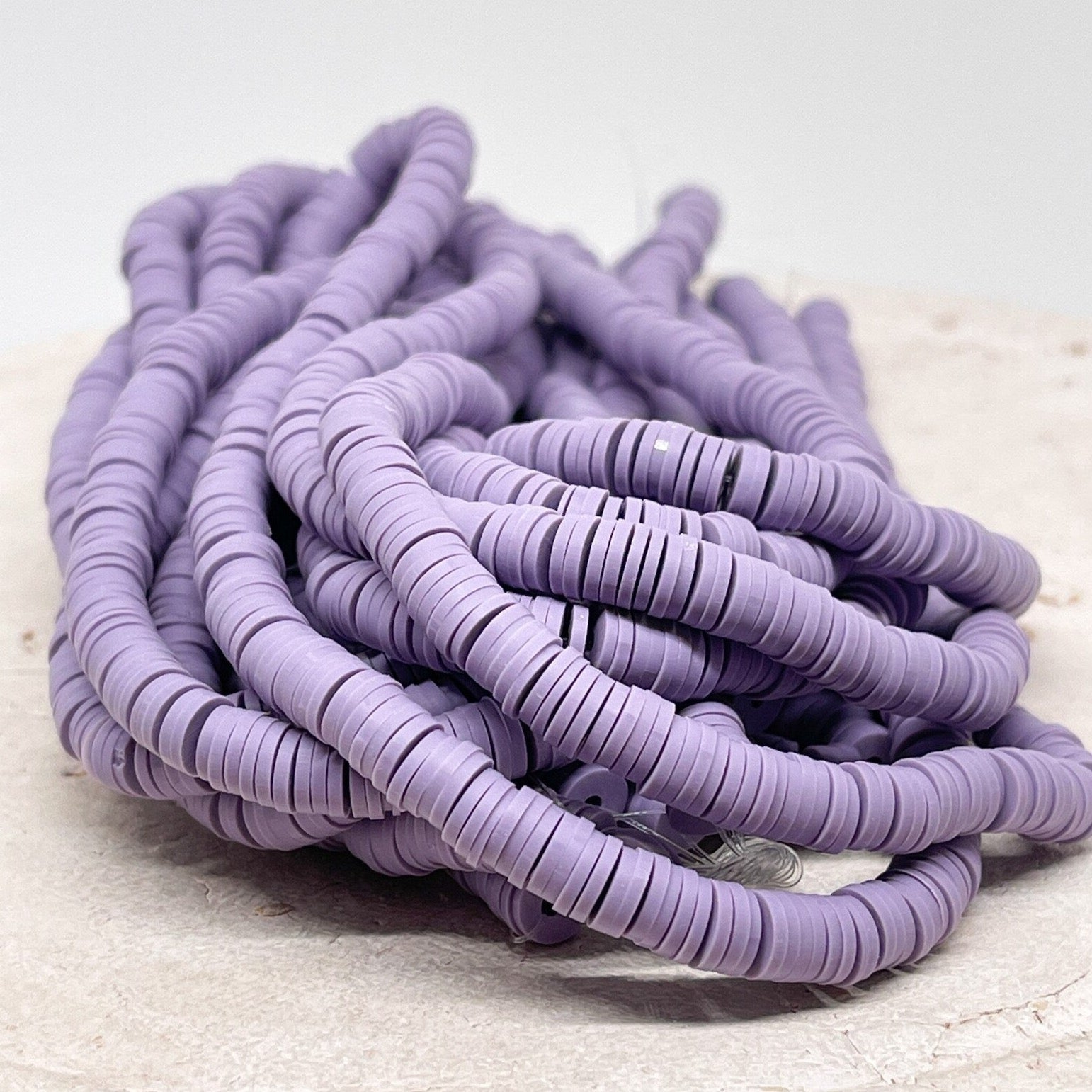 Heishi Perlen Polymer Clay 6mm Dunkelflieder