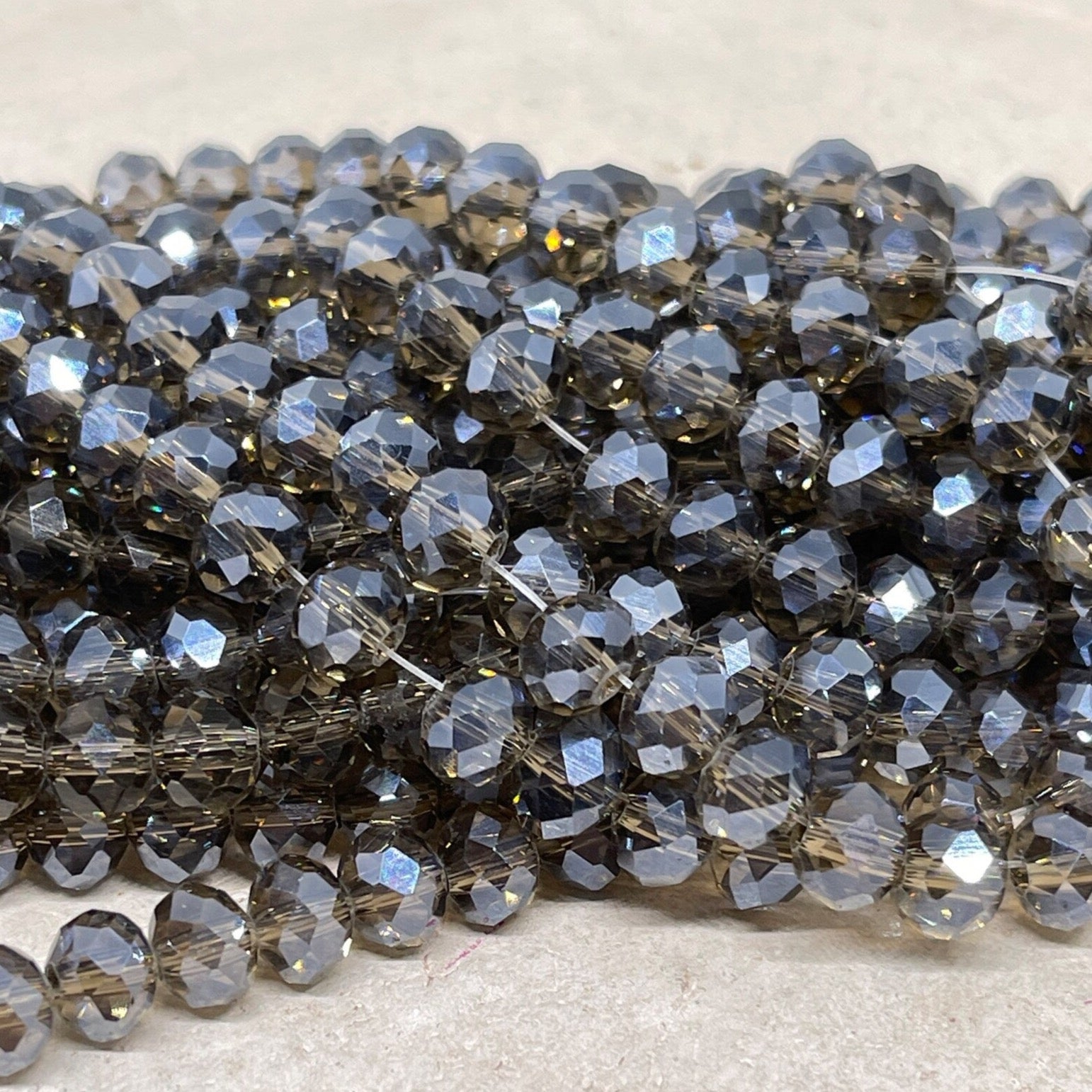 Kristallperlen 6mm Grau Braun
