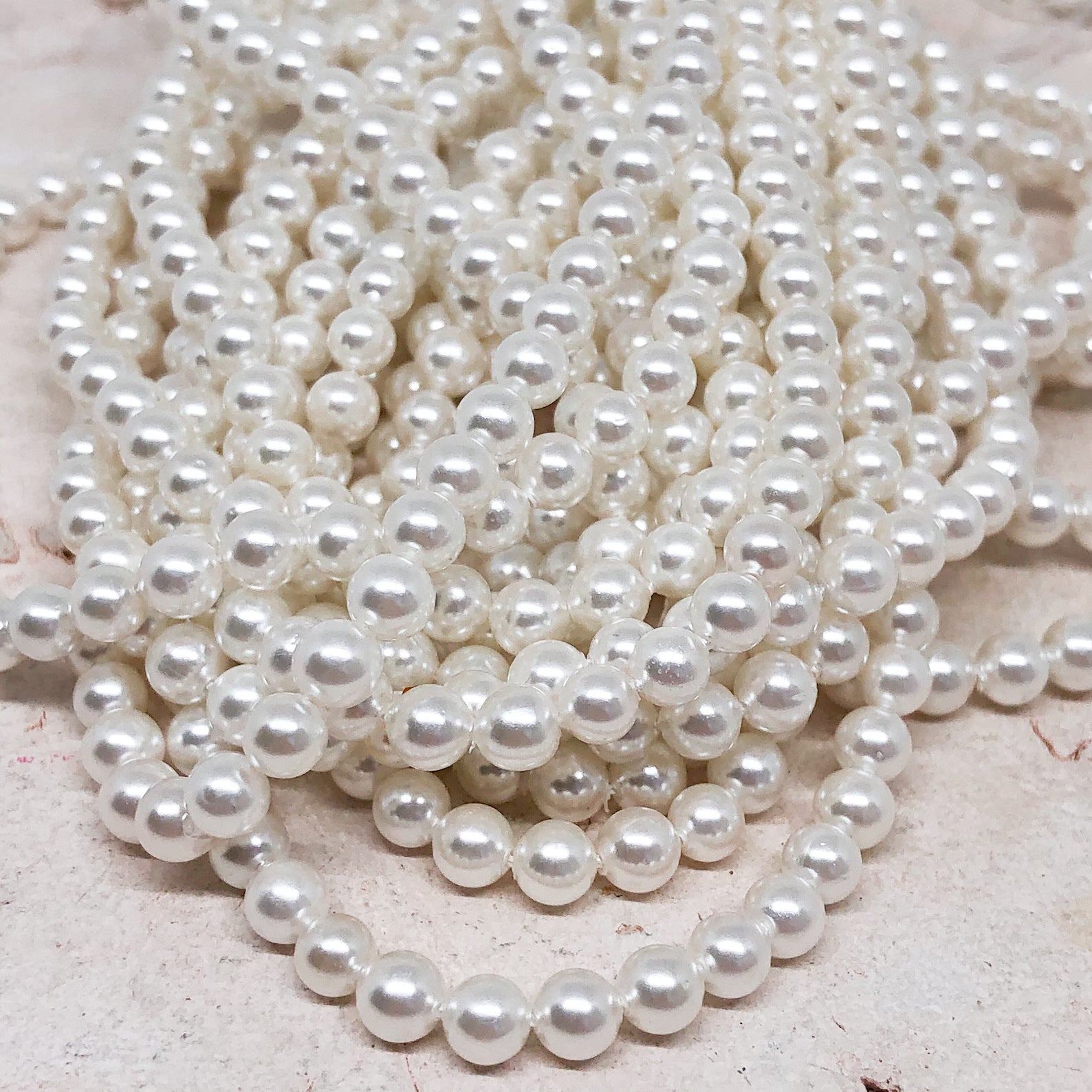 Muschelkern Perlen 4/6/8/10mm in Weiß