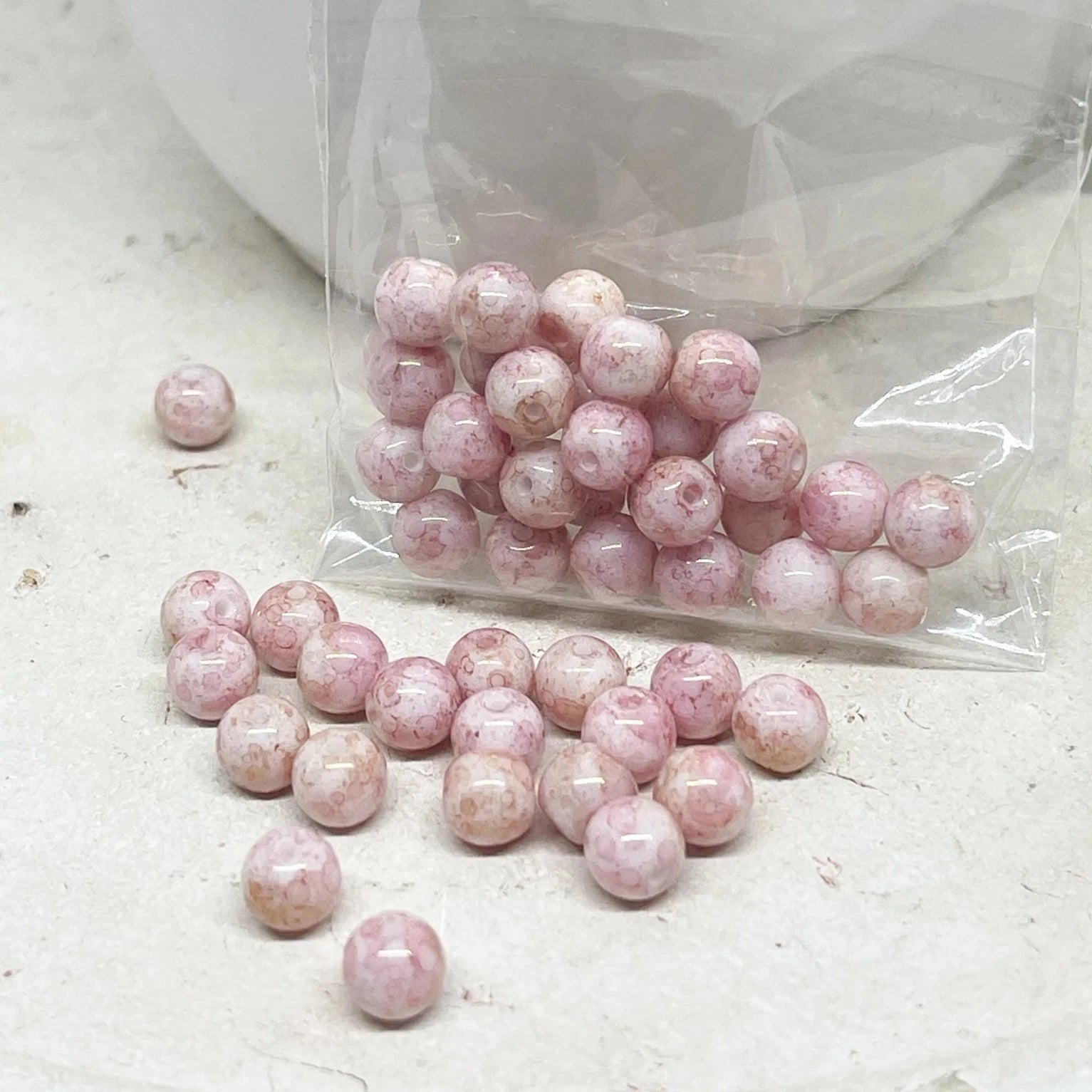 Böhmische Glasperlen 50 St. 6mm Opak Topaz Pink
