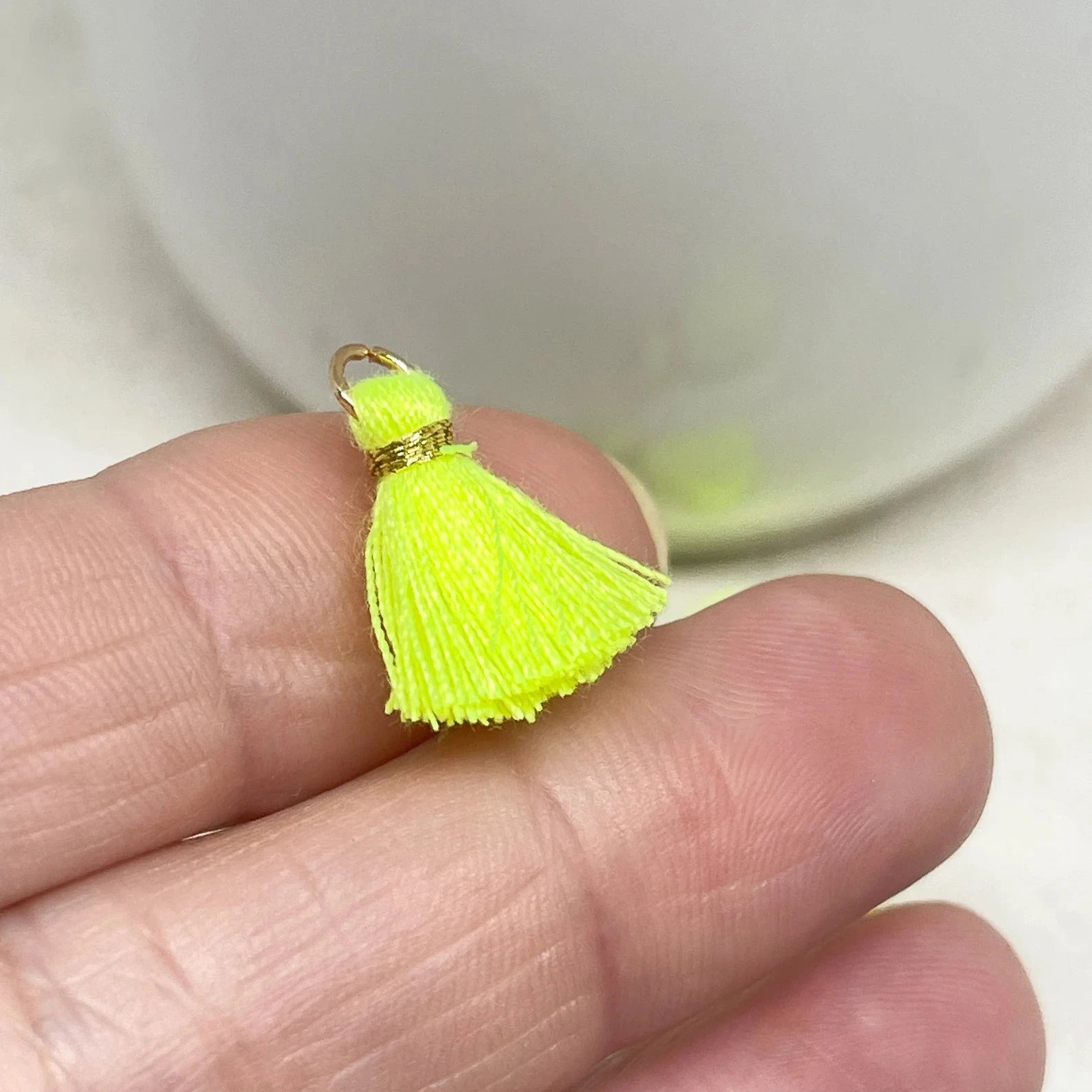 Quaste Anhänger 3 St. - Neon Gelb
