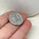 Buddha Anhänger aus Messing, platiniert