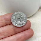 Buddha Anhänger aus Messing, platiniert