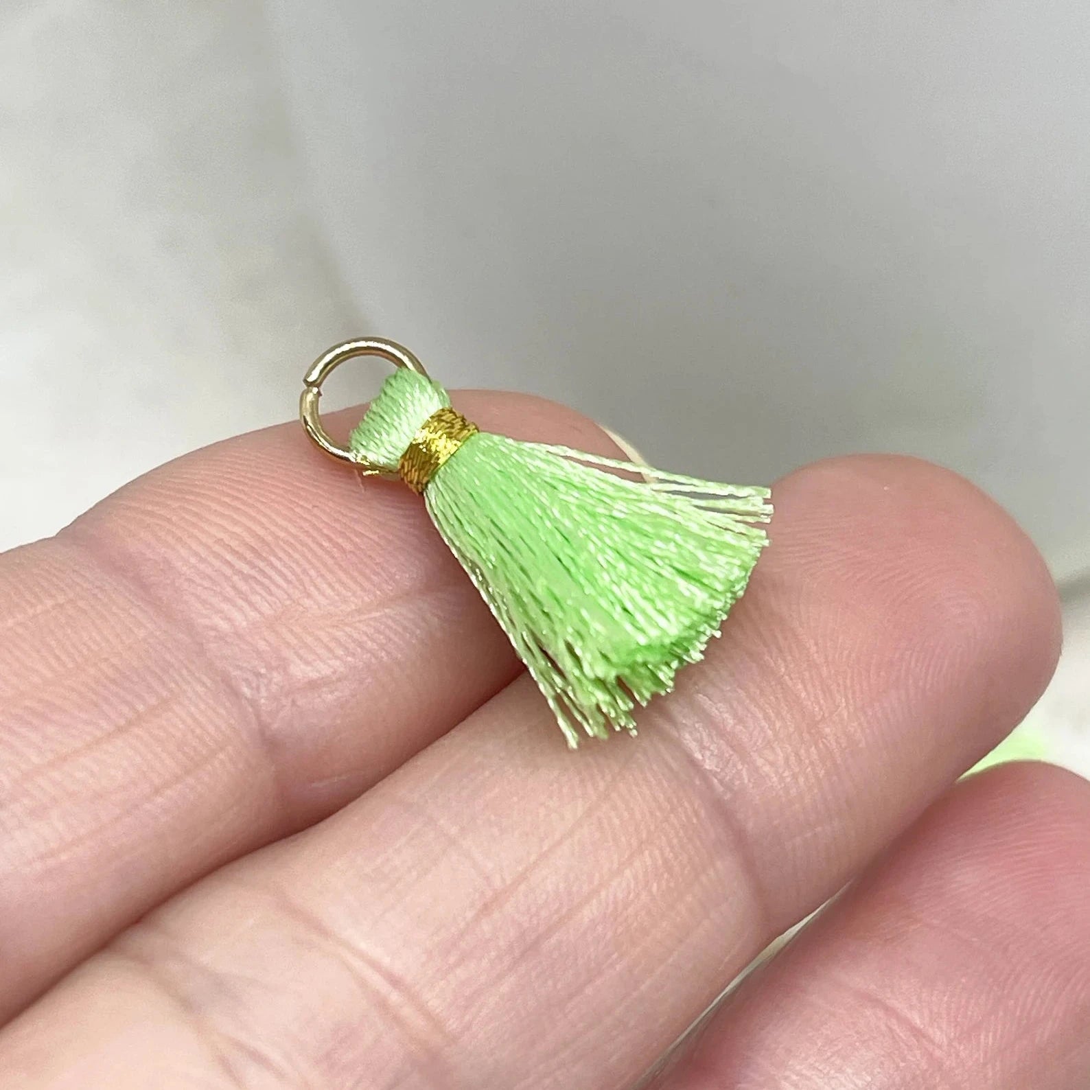 Quaste Anhänger 3 St. - Lindgrün