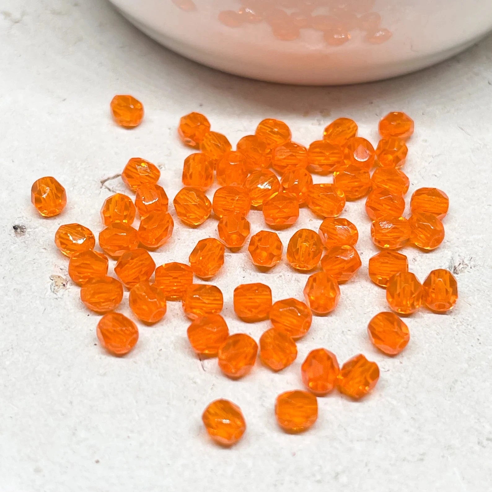 Böhmische Glasschliffperlen 4mm 100 St. Hell Orange