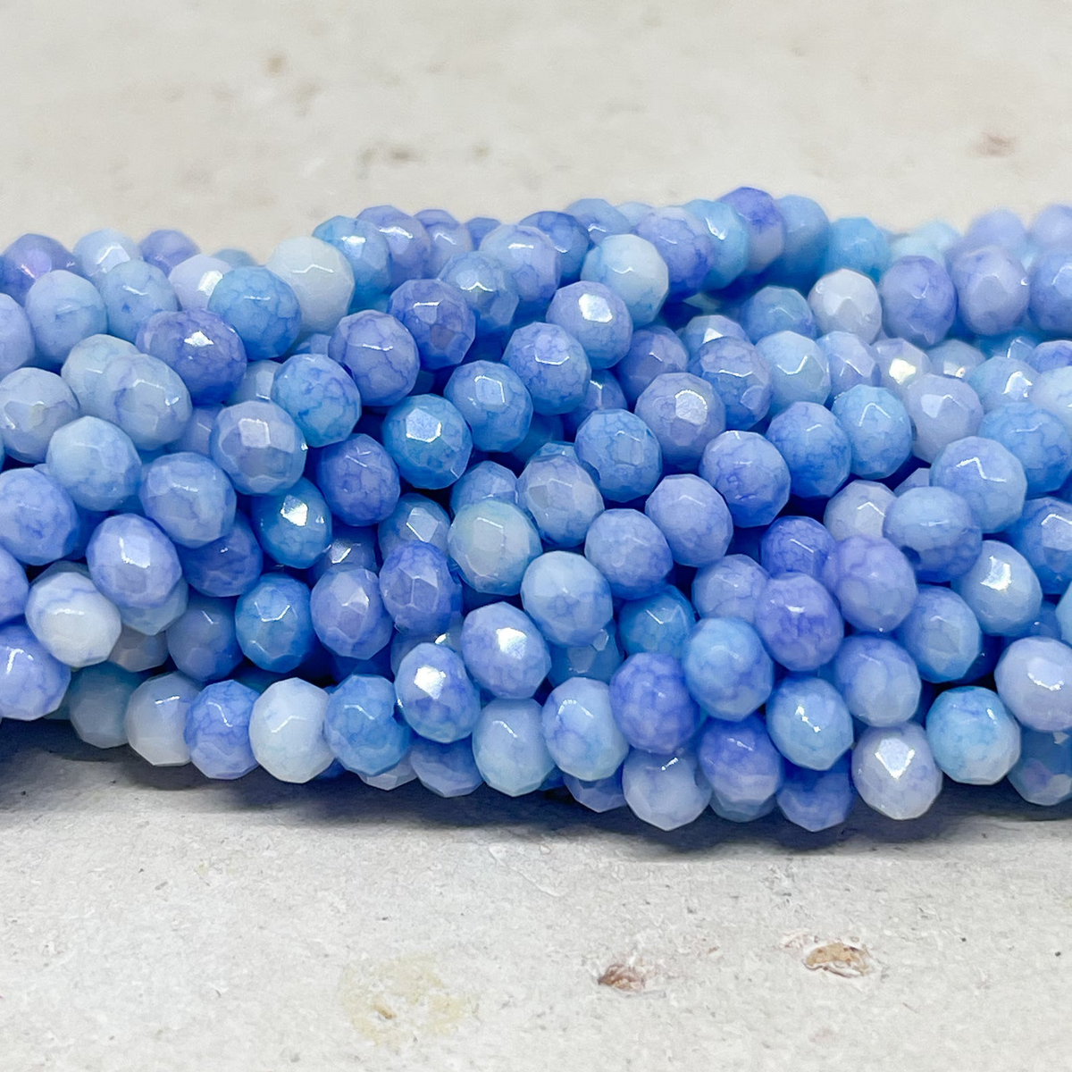 Glasschliffperlen 4mm - Blau gemischt