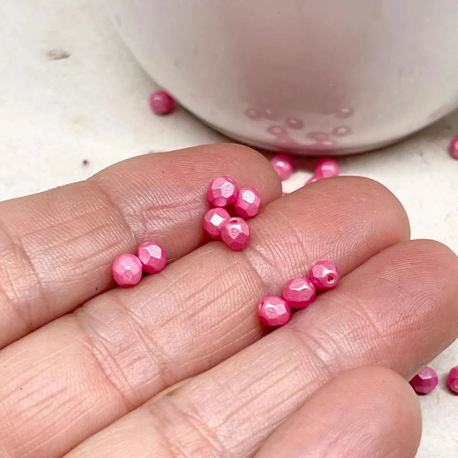 Böhmische Glasschliffperlen 4mm 100 St. Pearl Shine Pink